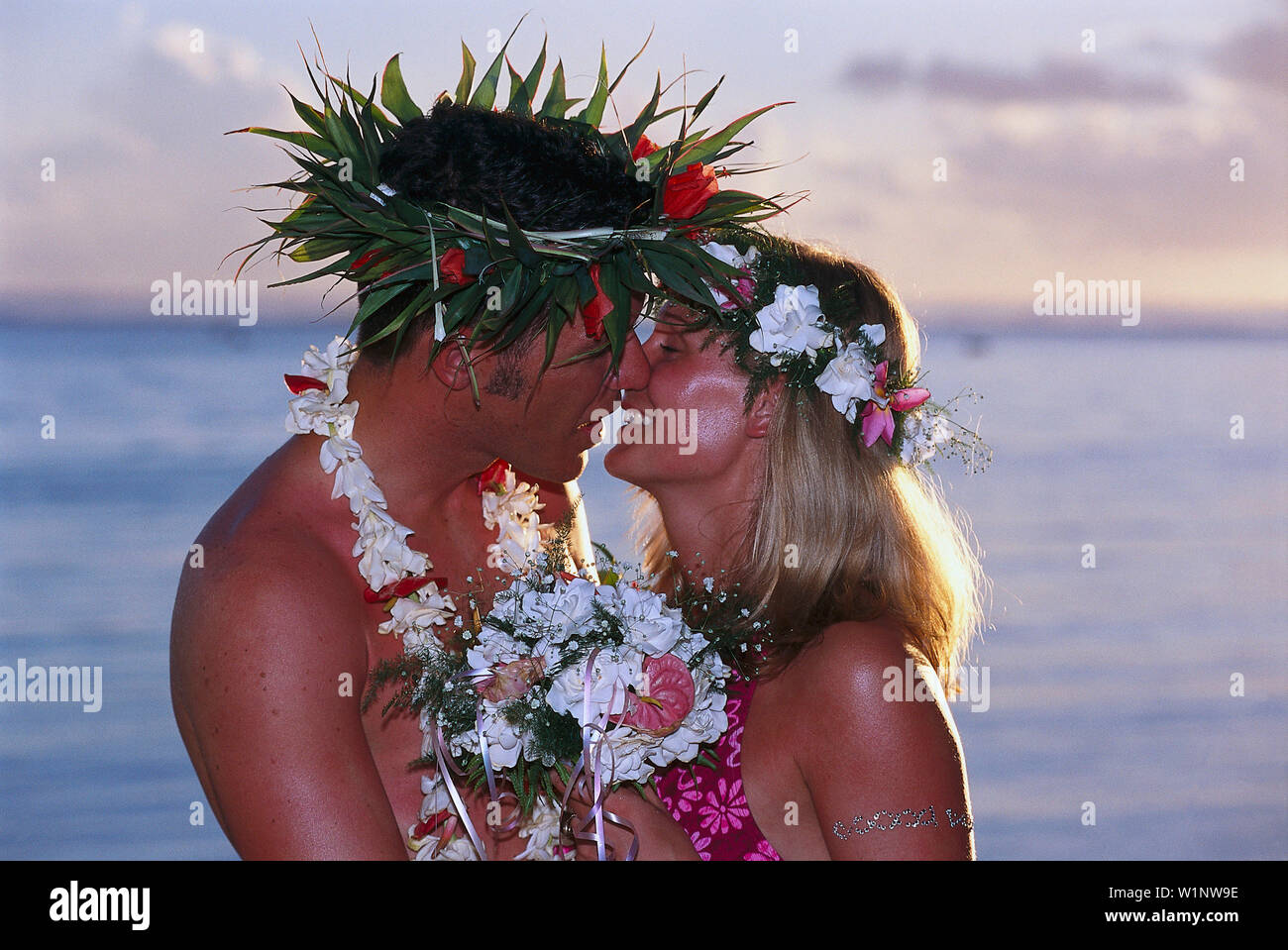 South Seas Wedding, Rarotongan Beach Resort Rarotonga, Cook Islands Stock  Photo - Alamy, image size:1300x959