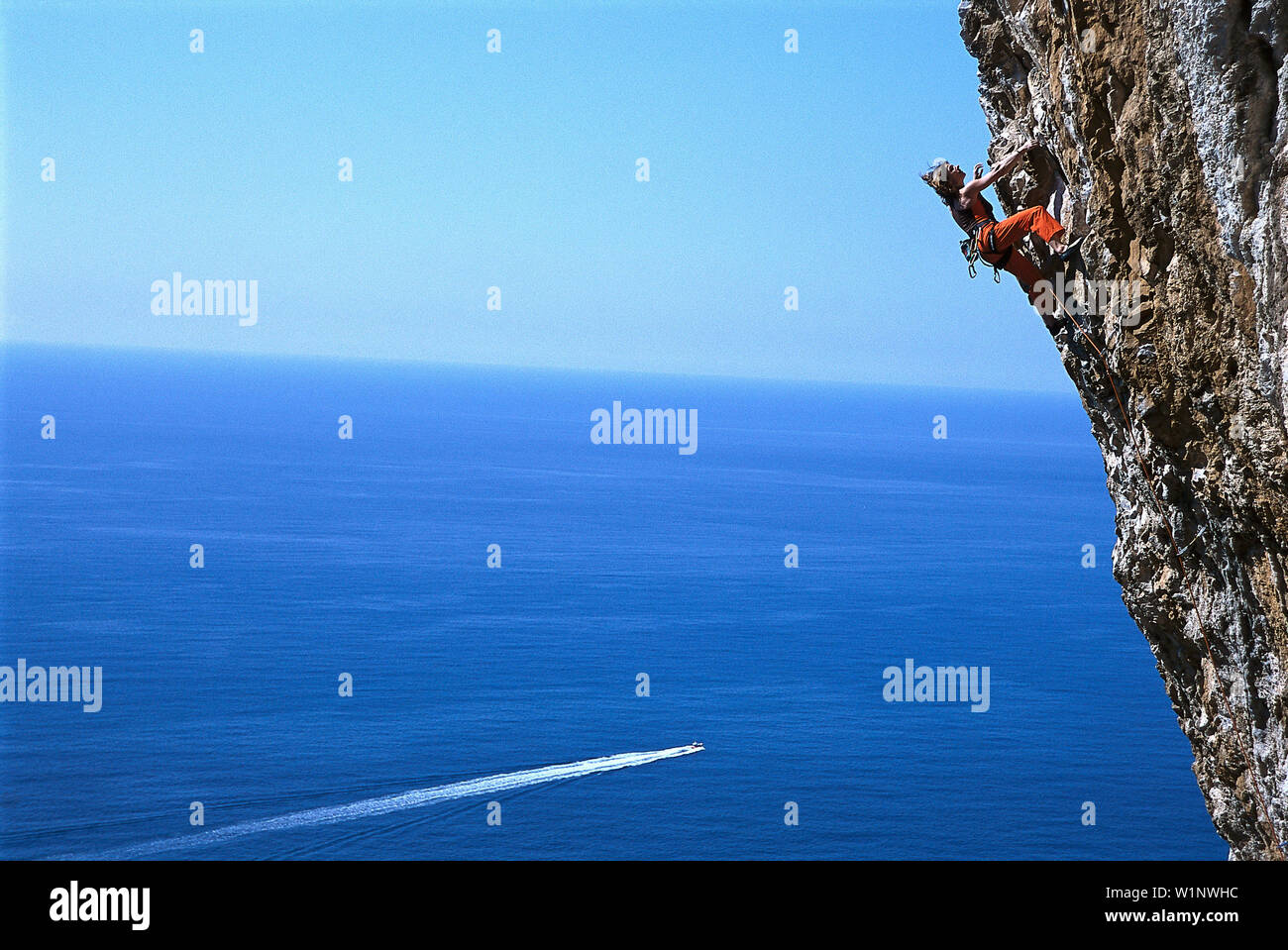 Rockclimbing, Gerda Raffetseder, Galactica 7a Muzzerone, Cinque Terre, Italy Stock Photo