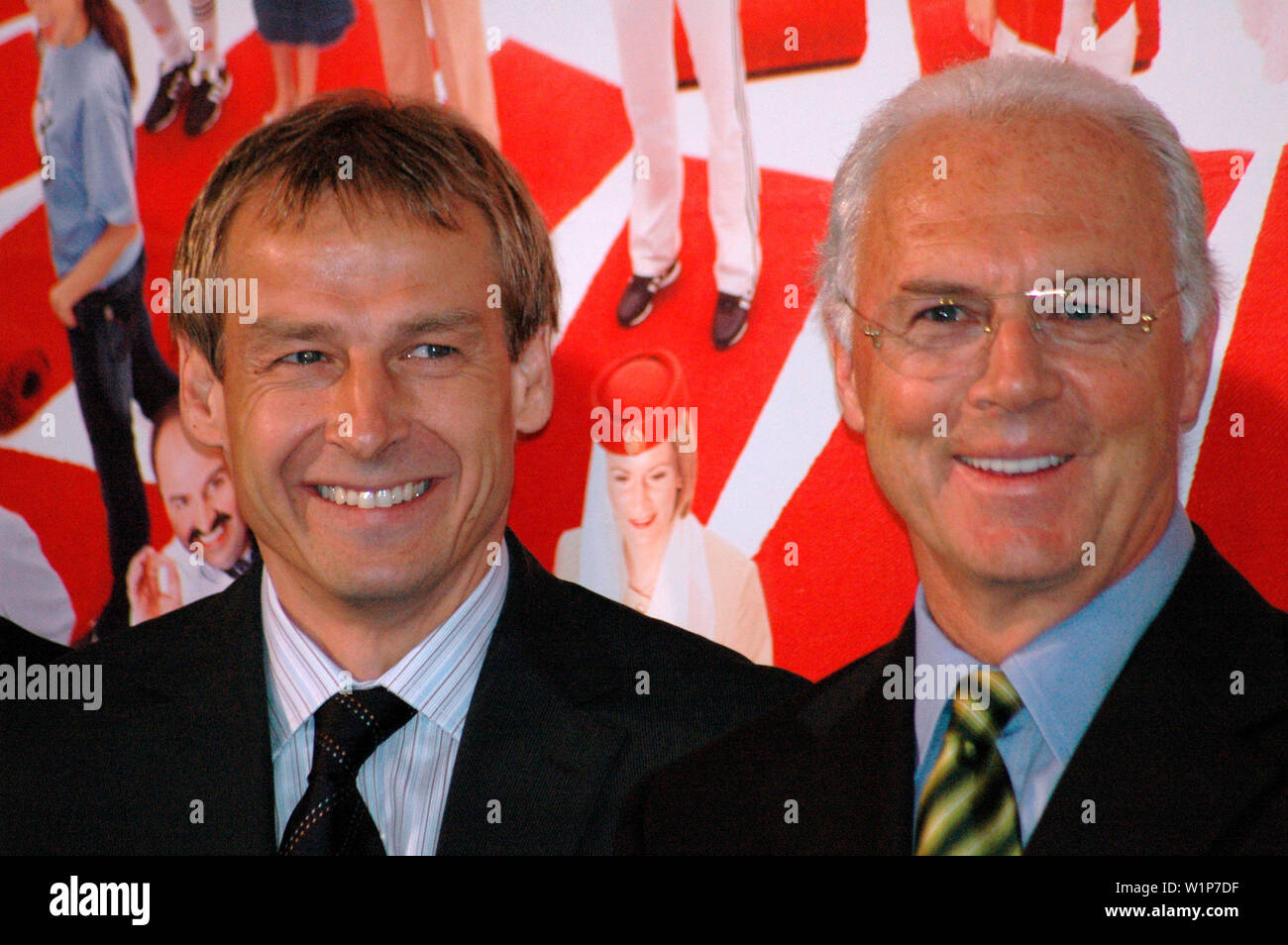 Juergen Klinsmann, Franz Beckenbauer -  Bildtermin und Statements vor dem Gespräch und Abendessen BK'in mit Vertretern des Organisationskomitee FIFA-W Stock Photo