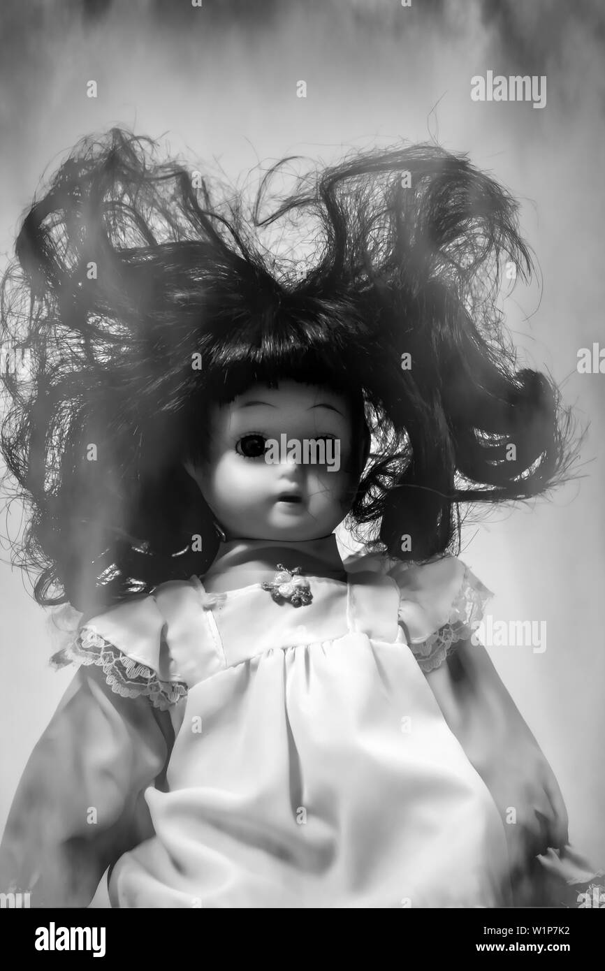 antique creepy dolls