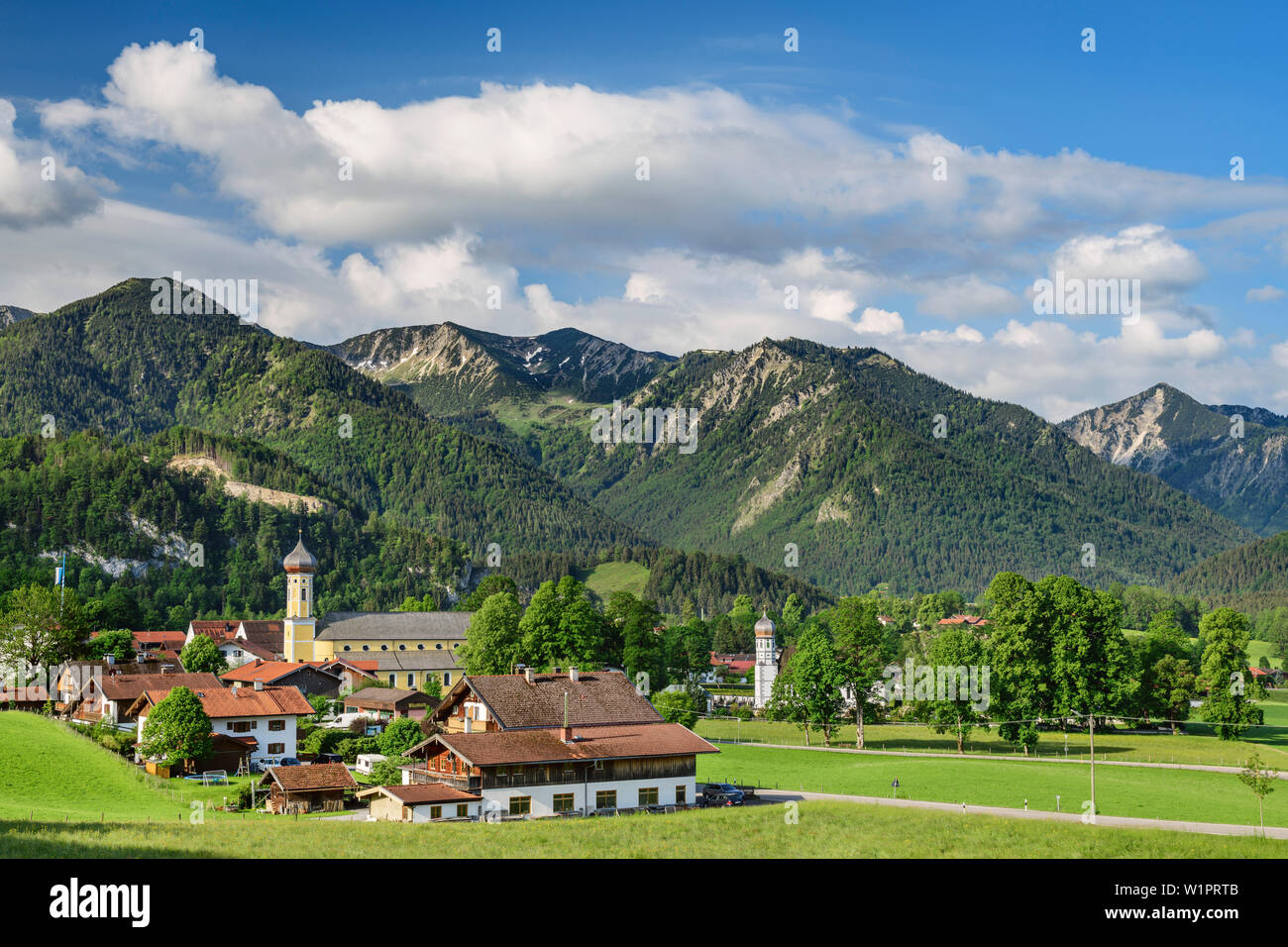 Village Fischbachau with Benzingspitze, Jaegerkamp and Brecherspitze in background, Fischbachau, valley of Leitzach, Mangfall Mountains, Bavarian Alps Stock Photo