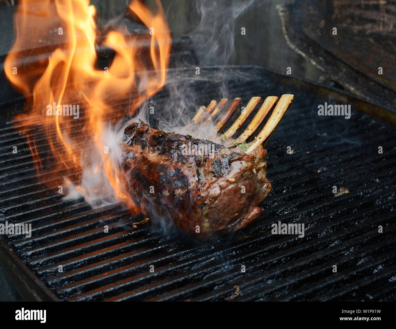 Escapes smoke hi-res stock photography and images - Alamy