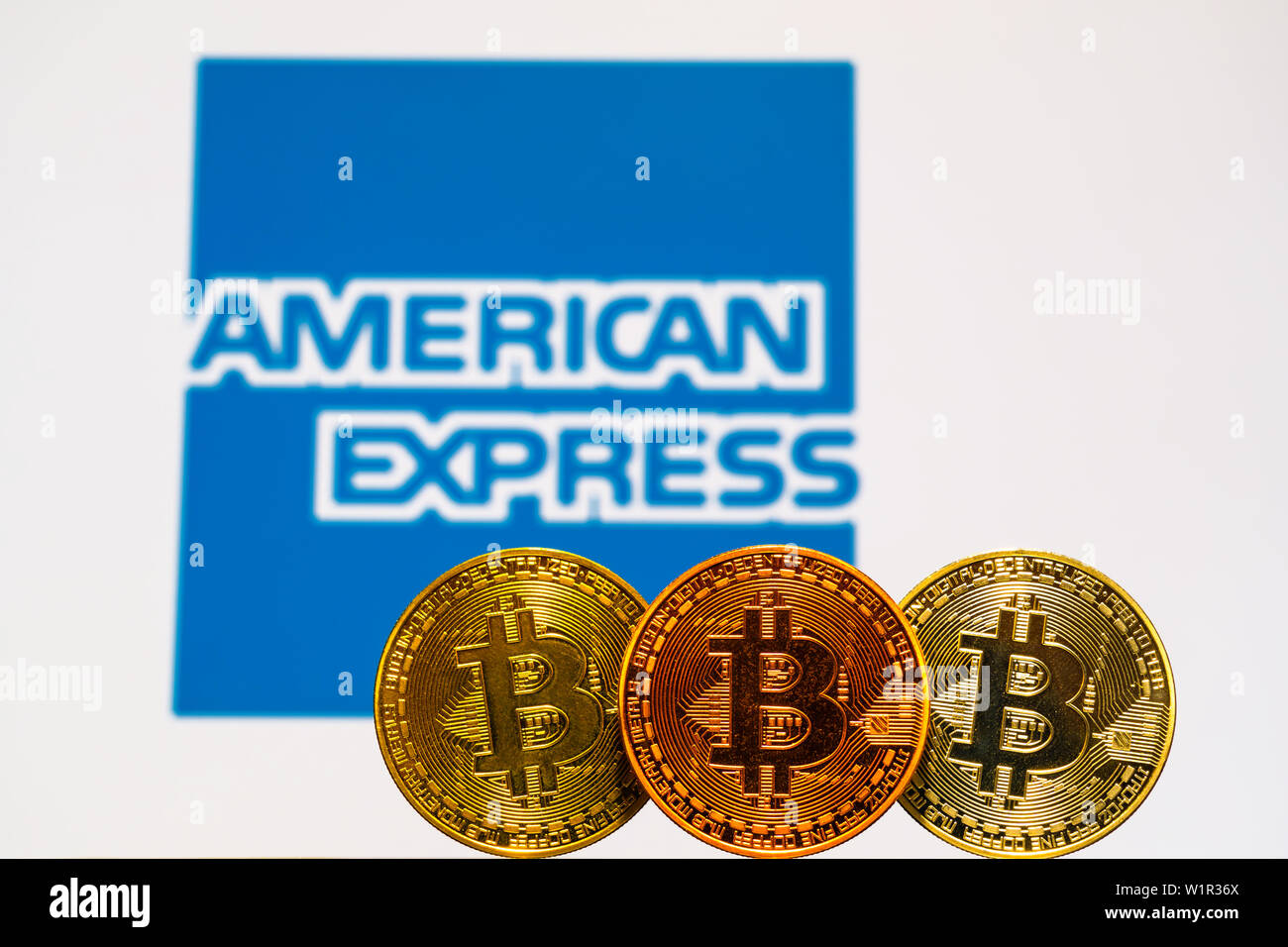 Bitcoin american express выгодные инвестиции в биткоин