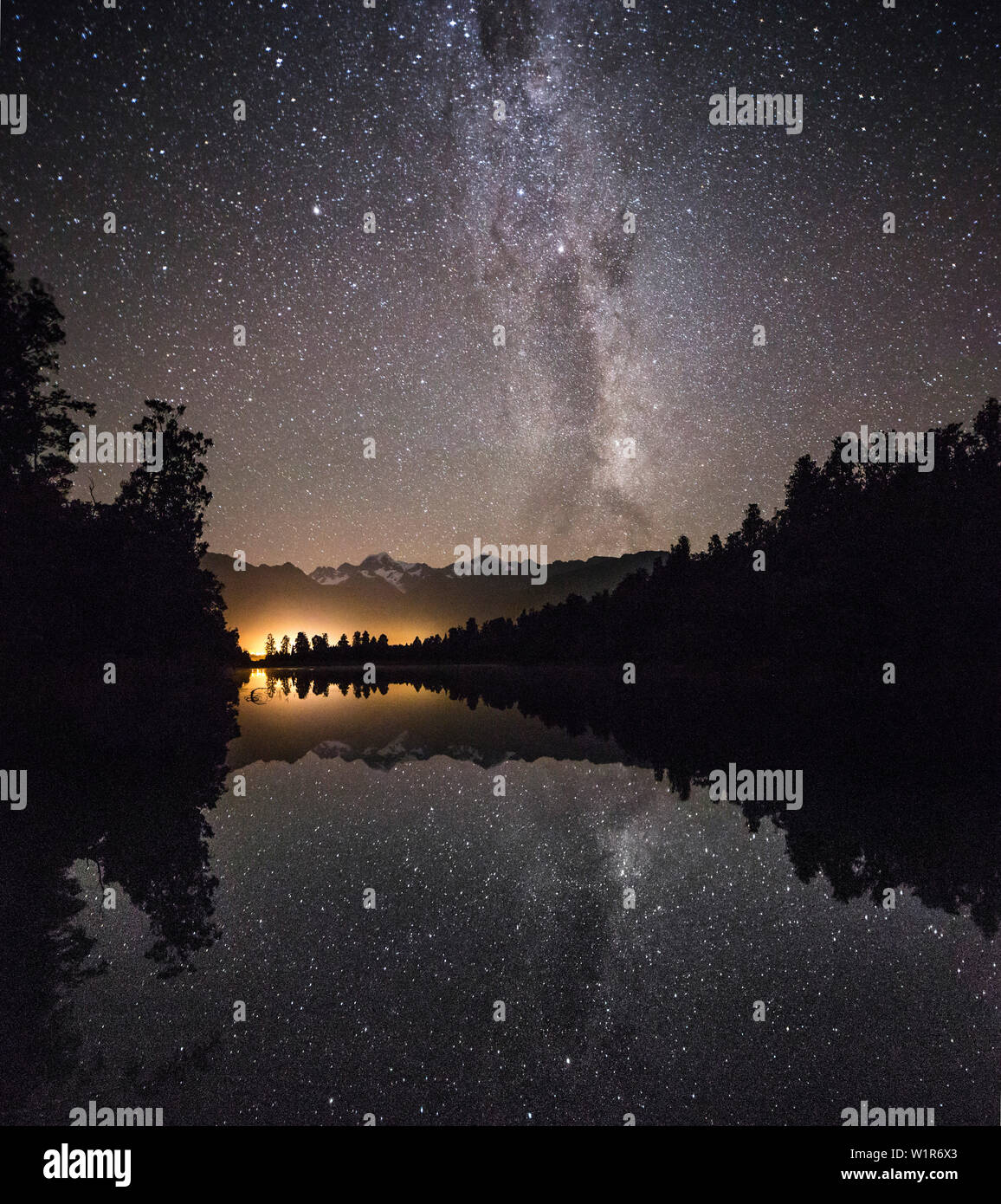 Reflections of stars in the water at Lake Matheson, Mount Cook, Mount Cook,  Westland Tai Poutini National Park, West Coast, South Island, New Zealand  Stock Photo - Alamy