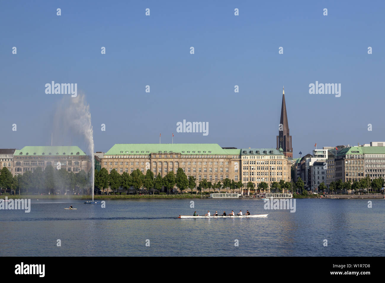 Binnenalster with fountain in front of Hapag Lloyd building, old town, Hanseatic City Hamburg, Northern Germany, Germany, Europe Stock Photo
