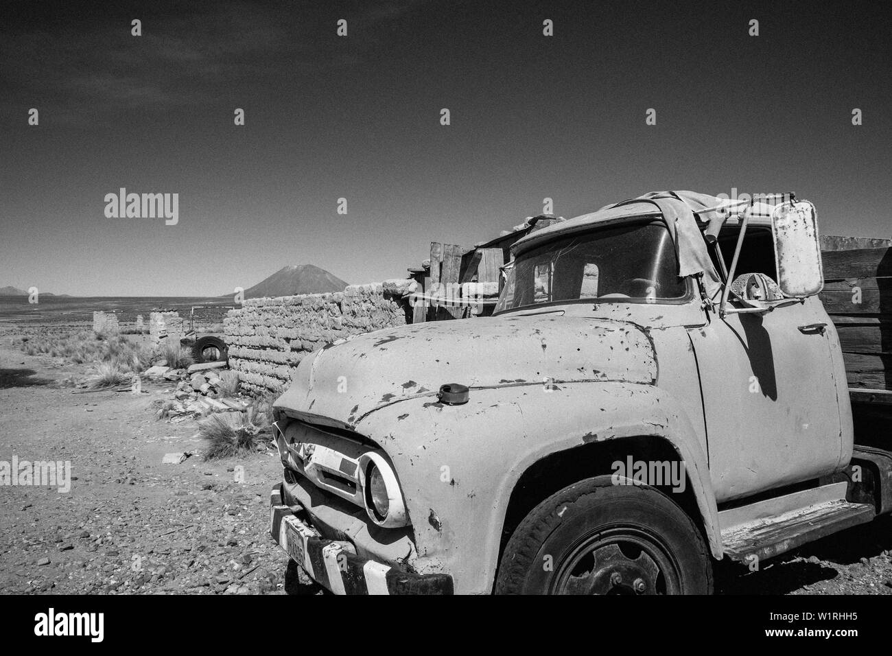 Perù,  Andes, old truck Stock Photo