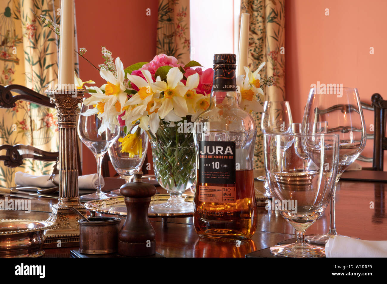 Whisky dinner dining table set up Stock Photo