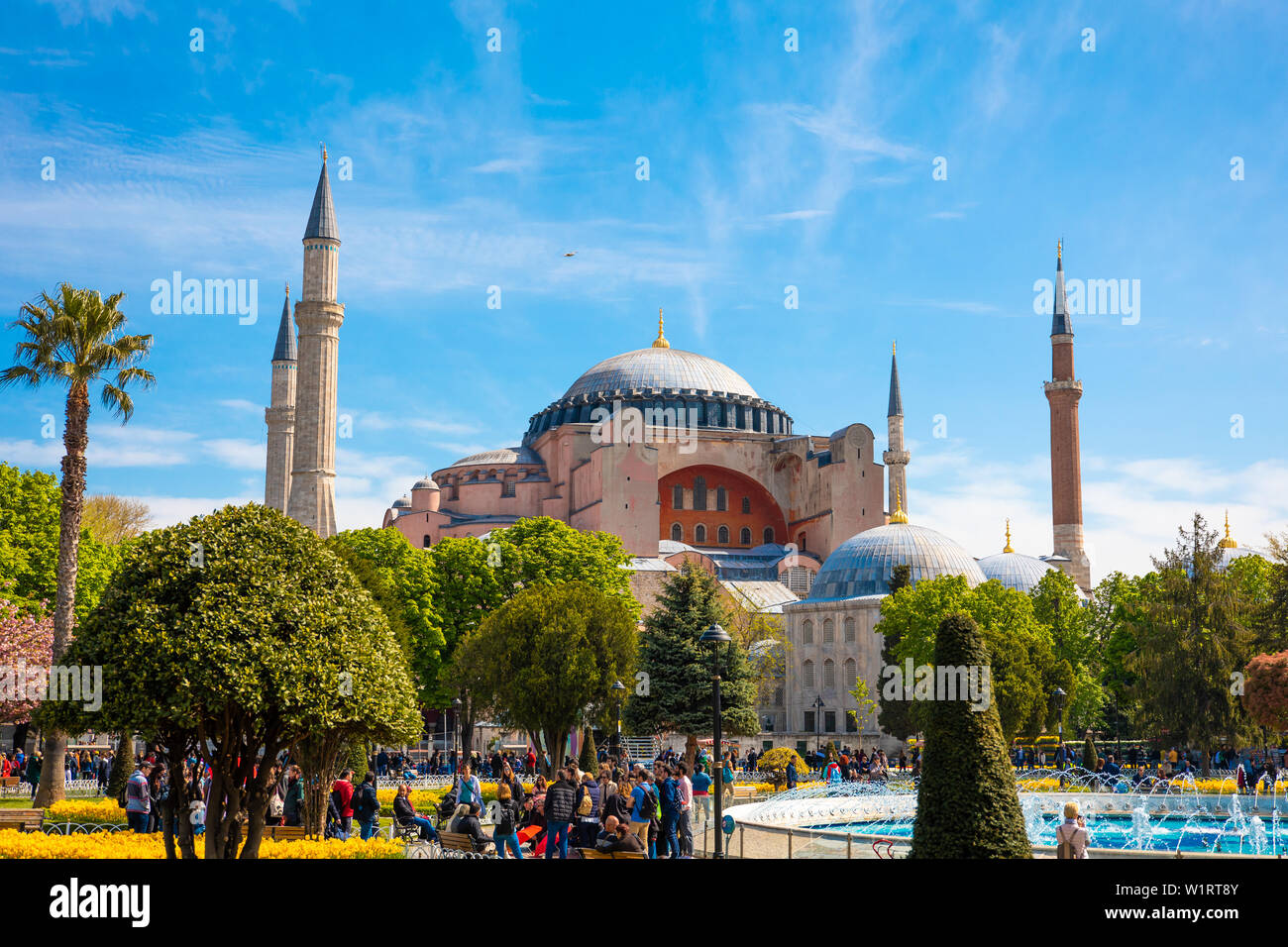 Hagia sophia museum hi-res stock photography and images - Alamy