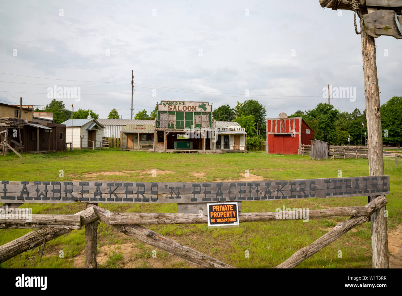 Fort Smith, Arkansas - A 'No Trespassing' sign outside the Lawbreakers 'n Peacemakers Theatre, a facility designed for historical reenactments of the Stock Photo
