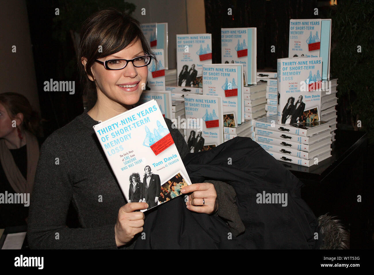 New York, USA. 3 March, 2009. Music artist, Lisa Loeb at the book release party for 'Thirty-Nine Years of Short Term Memory Loss: The Early Days of SNL from Someone Who Was There' at Comix. Credit: Steve Mack/Alamy Stock Photo