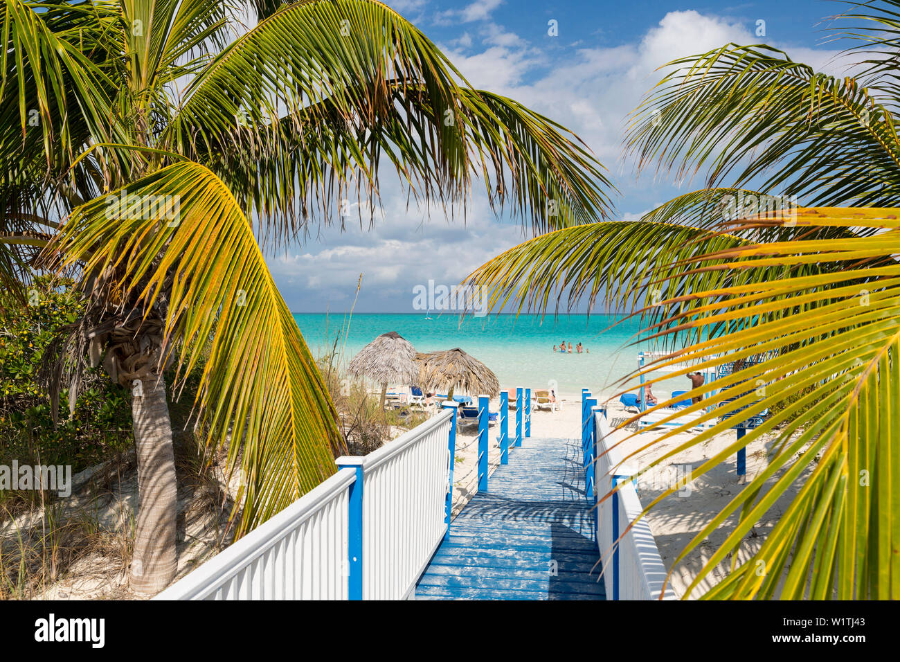 Path to the most beautiful beach in Cayo Guillermo, Playa Pilar, sandy dream beach, turquoise blue sea, family travel to Cuba, parental leave, holiday Stock Photo