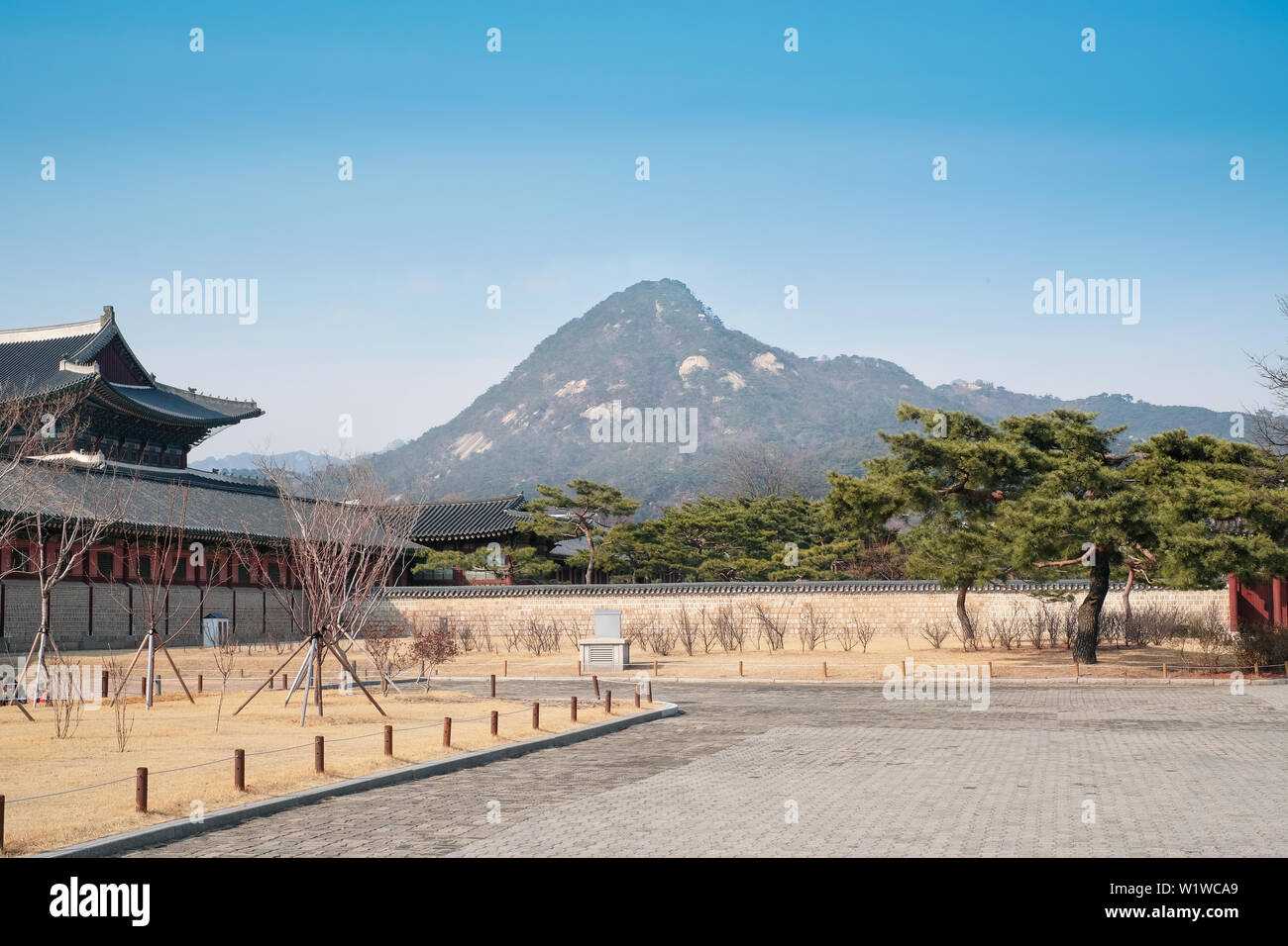 The courtyard beside the Gyeongbokgung palace Stock Photo