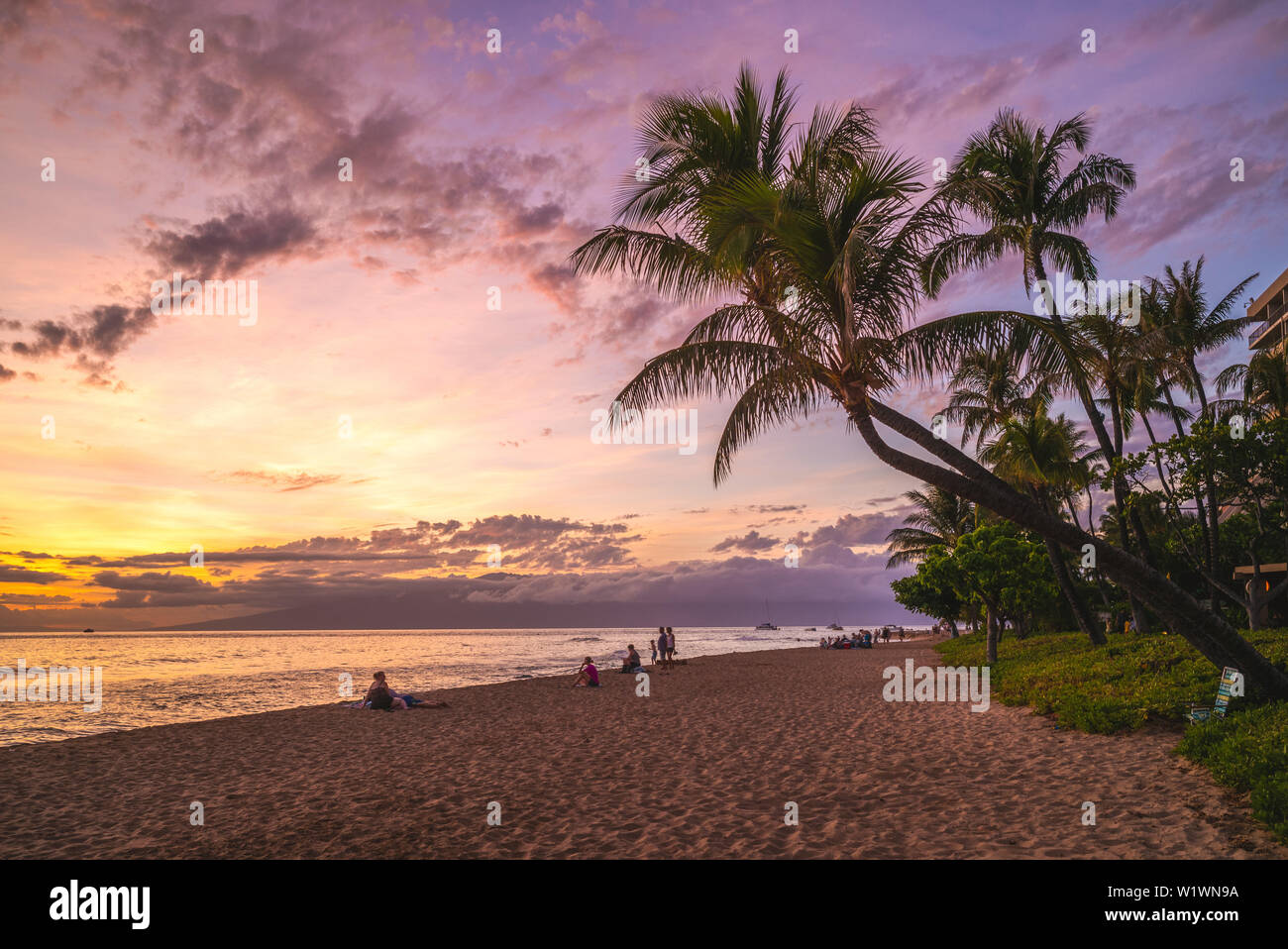 Kaanapali sunset maui hawaii hi-res stock photography and images - Alamy