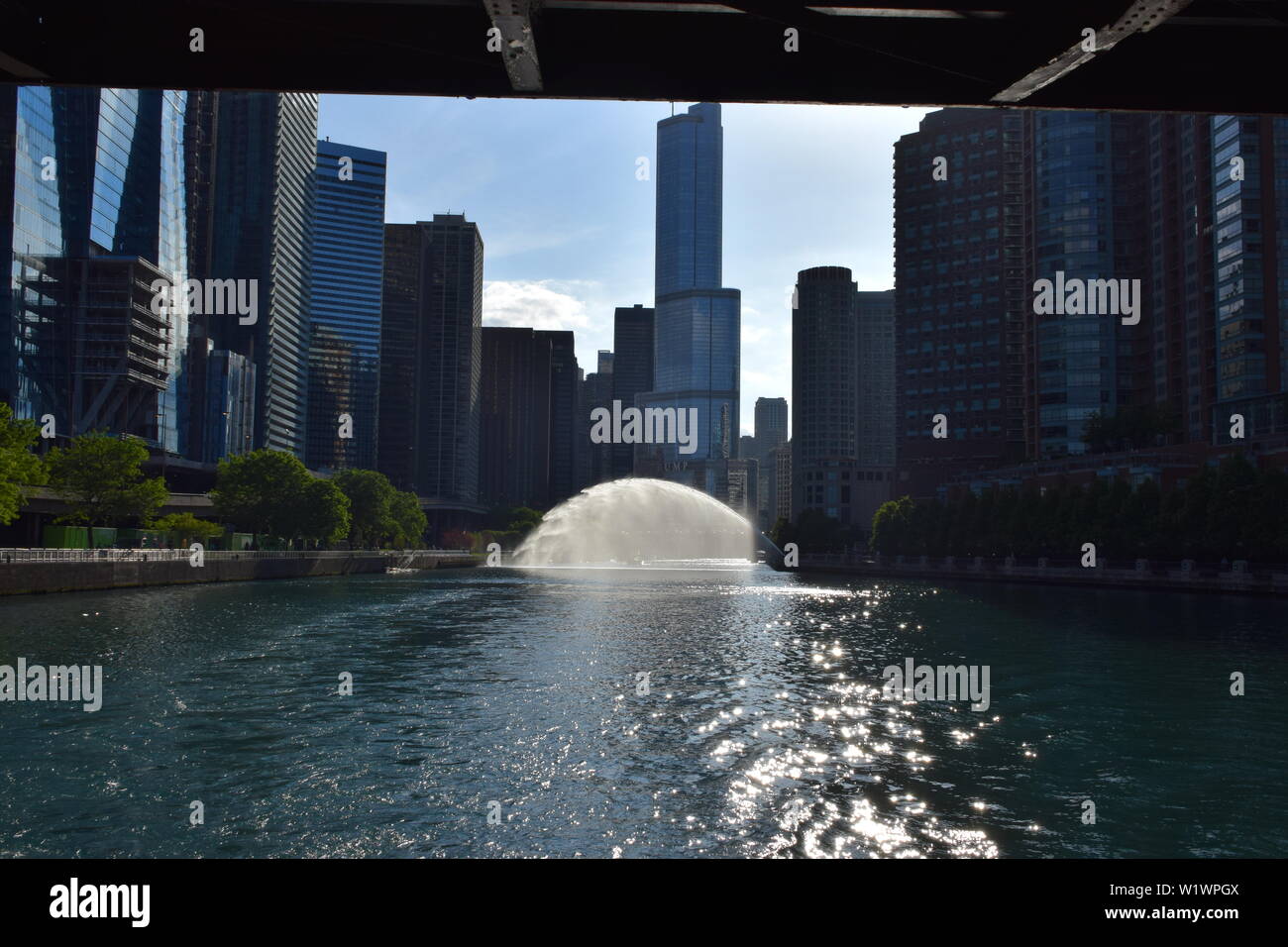 Chicago river point of view hi-res stock photography and images - Alamy