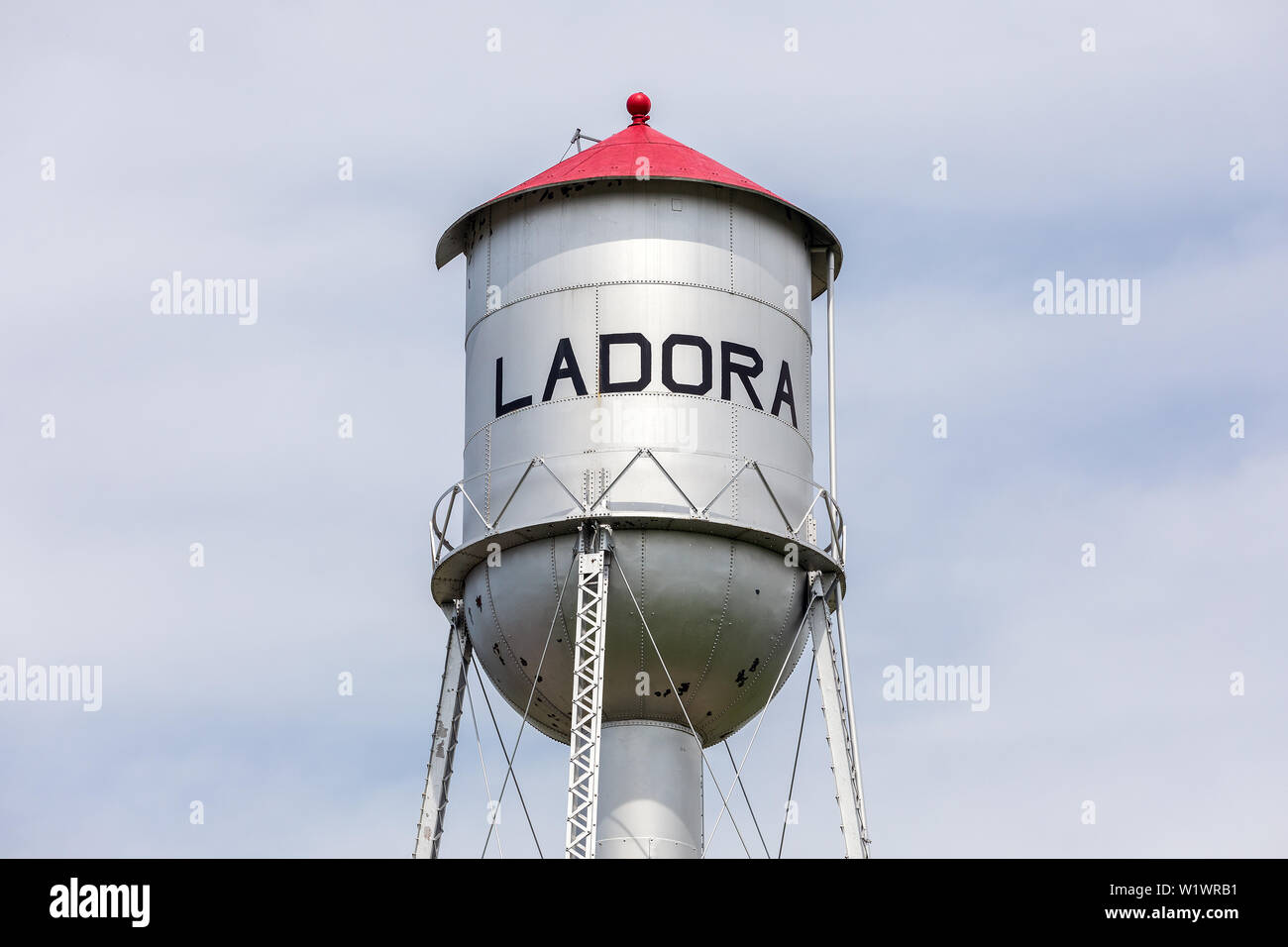 Ladora, Iowa, USA water tower Stock Photo Alamy