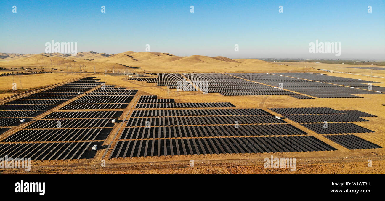 Photovoltaic solar panels in California Stock Photo Alamy