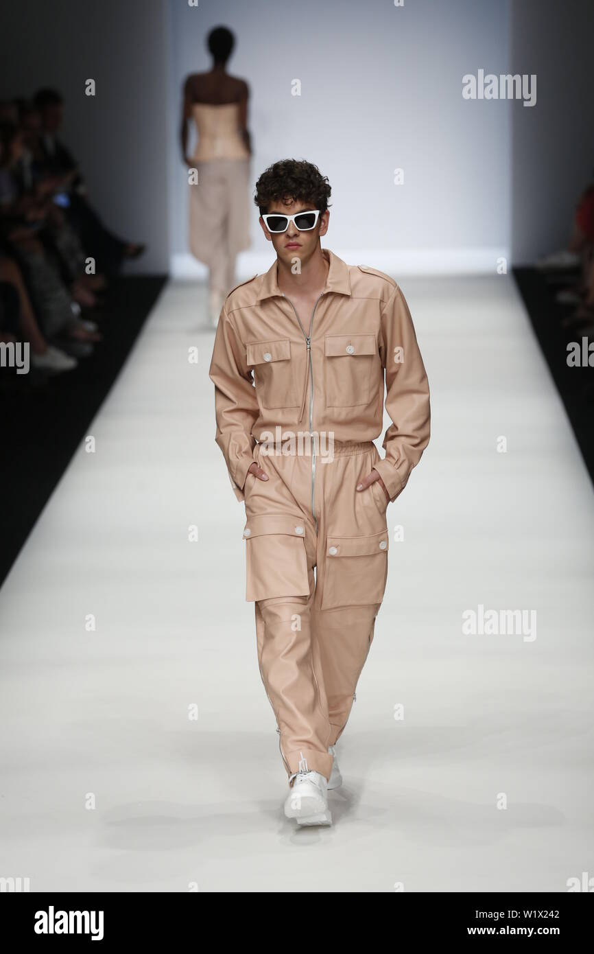 Berlin, Germany. 03rd July, 2019. The photo shows models on the catwalk with the collections spring/summer 2020 of the designer Atelier Michalsky at Mercedes-Benz Fashion Week. Credit: Simone Kuhlmey/Pacific Press/Alamy Live News Stock Photo