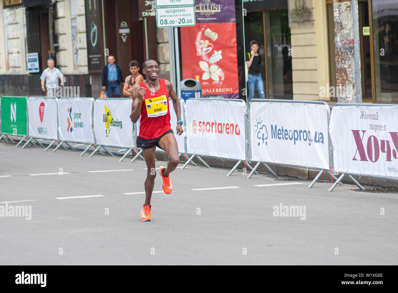 DNIPRO, UKRAINE - MAY 26, 2019: Kenyan winner (Bernard Cheruiyot Sang) running on a Dmytra Yavornitskoho Avenue during of the "Interipe  Dnipro Half M Stock Photo
