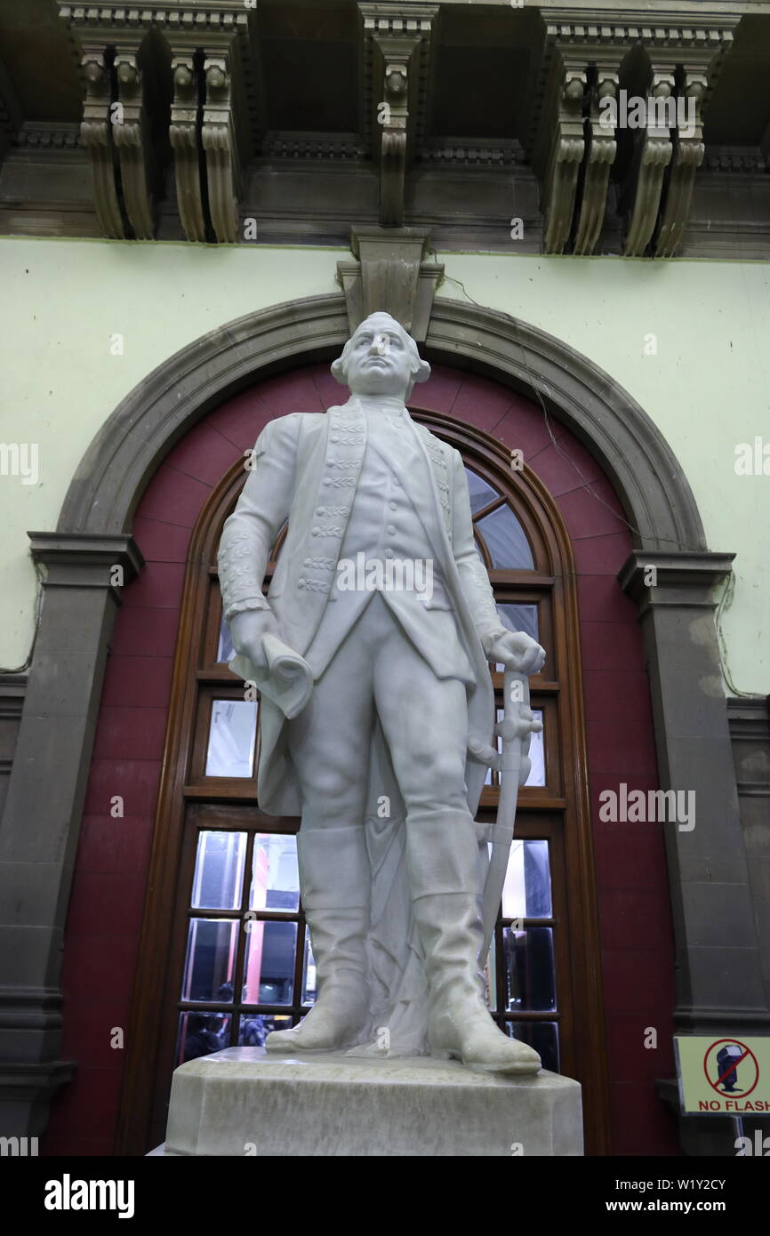 Statue of Lord Clive standing pose made with white marble at Victoria