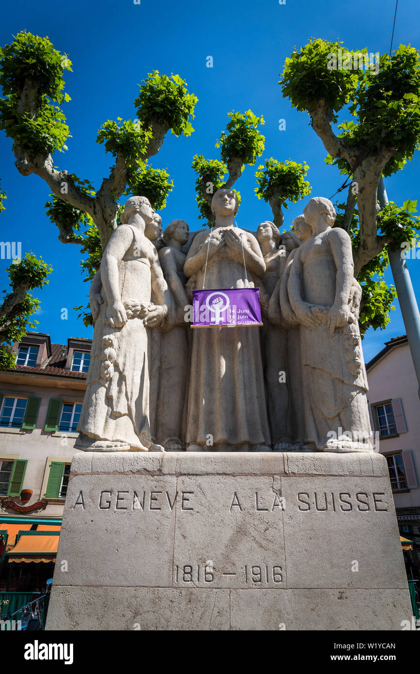 Place du rondeau hires stock photography and images Alamy