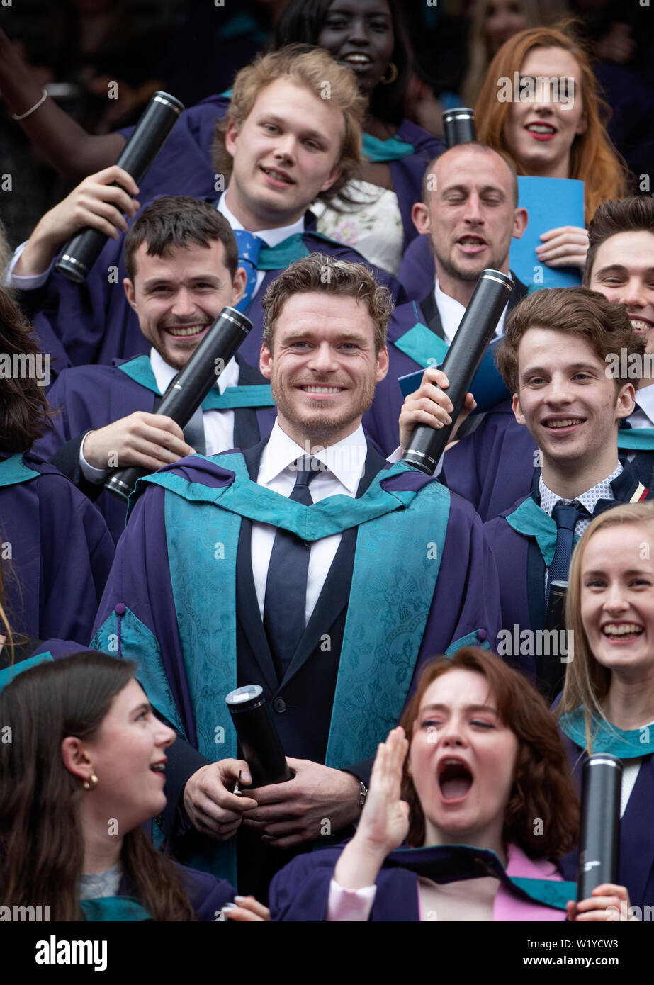Bodyguard and Game of Thrones star Richard Madden with students after
