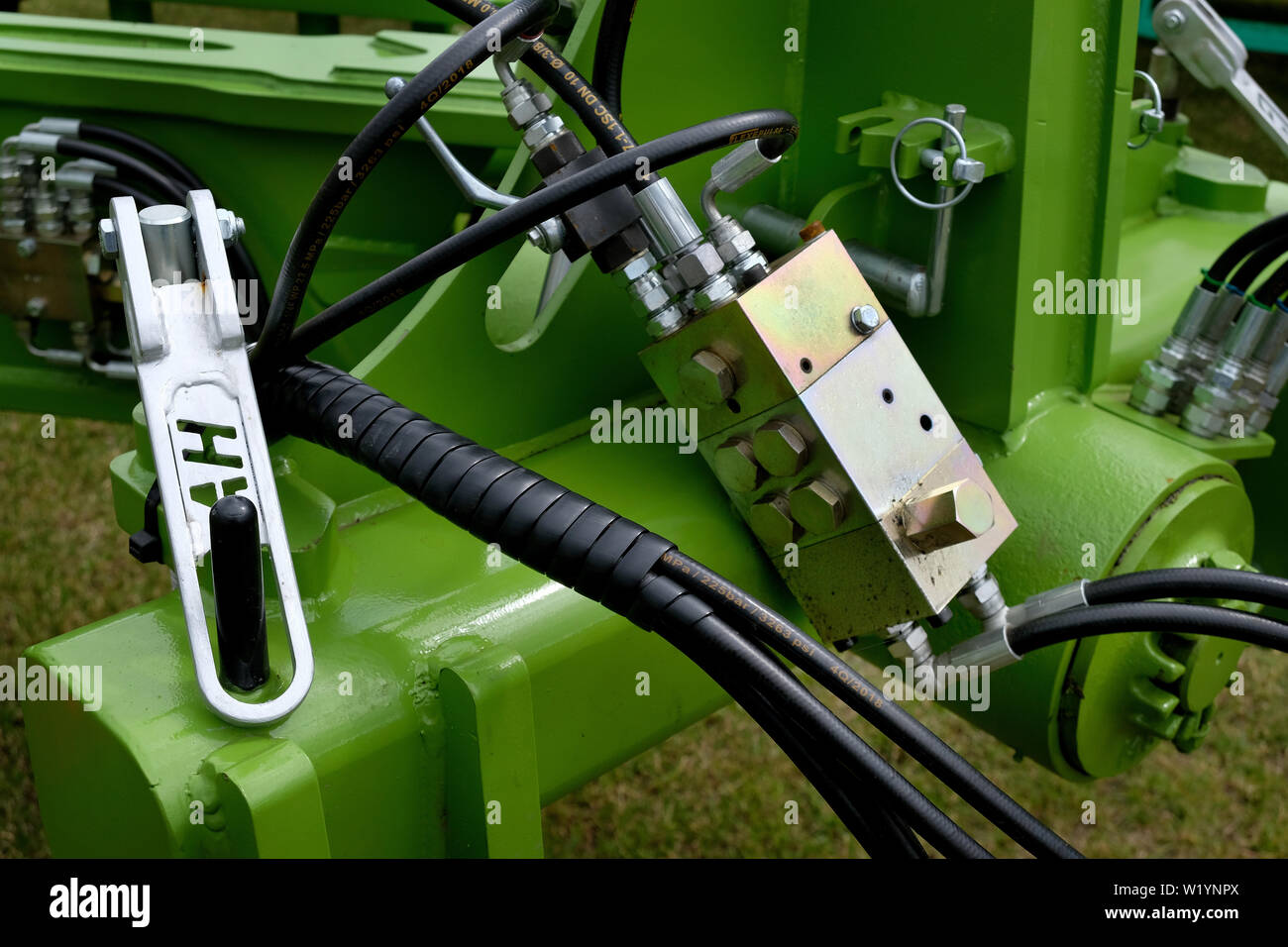 Modern farming equipment hires stock photography and images Alamy