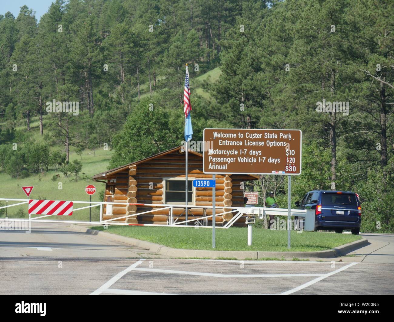 custer-county-south-dakota-july-2018-billboard-with-the-corresponding-admission-fees-at-custer-state-park-in-south-dakota-W200N5.jpg