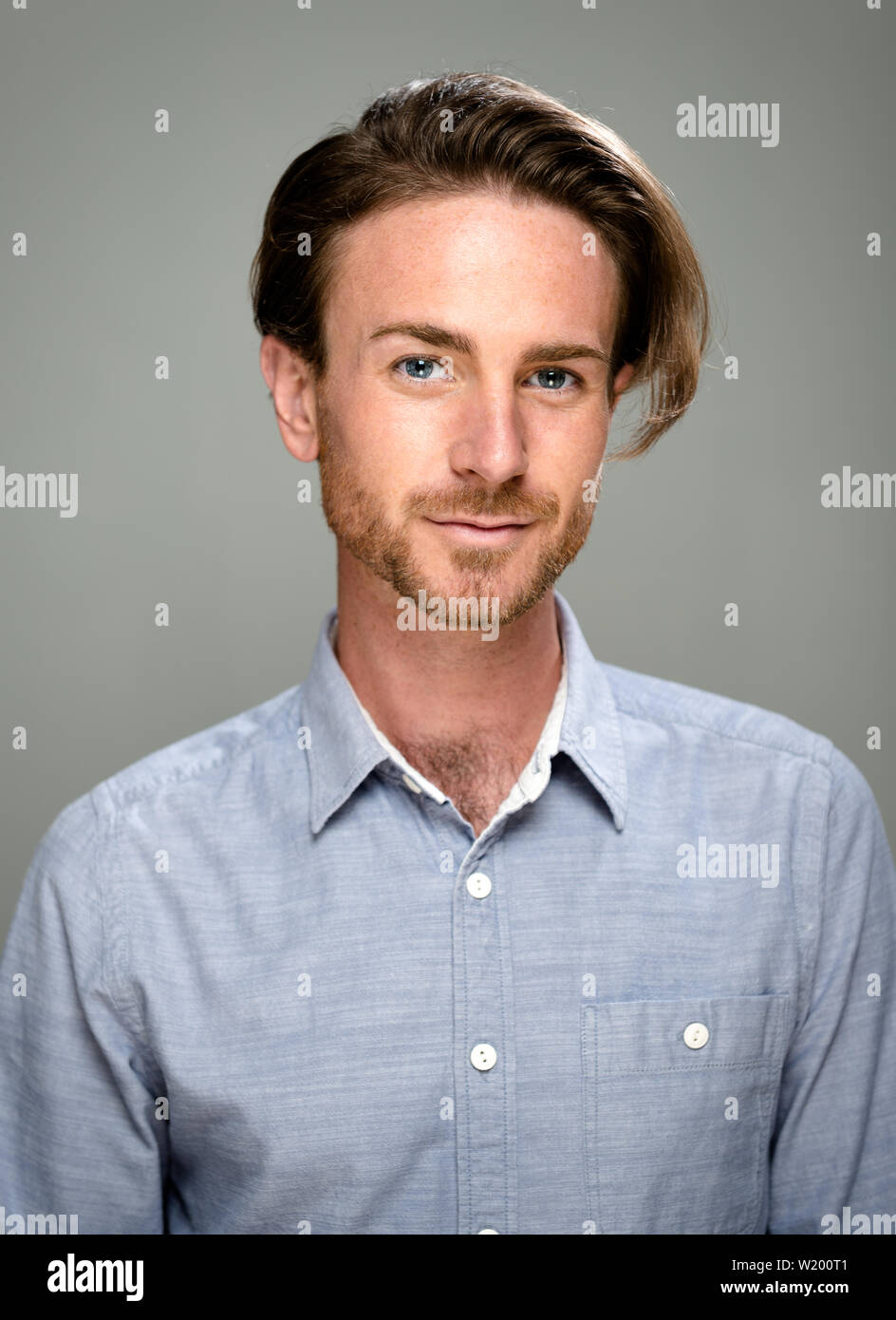 Portraits of a young friendly man Stock Photo - Alamy