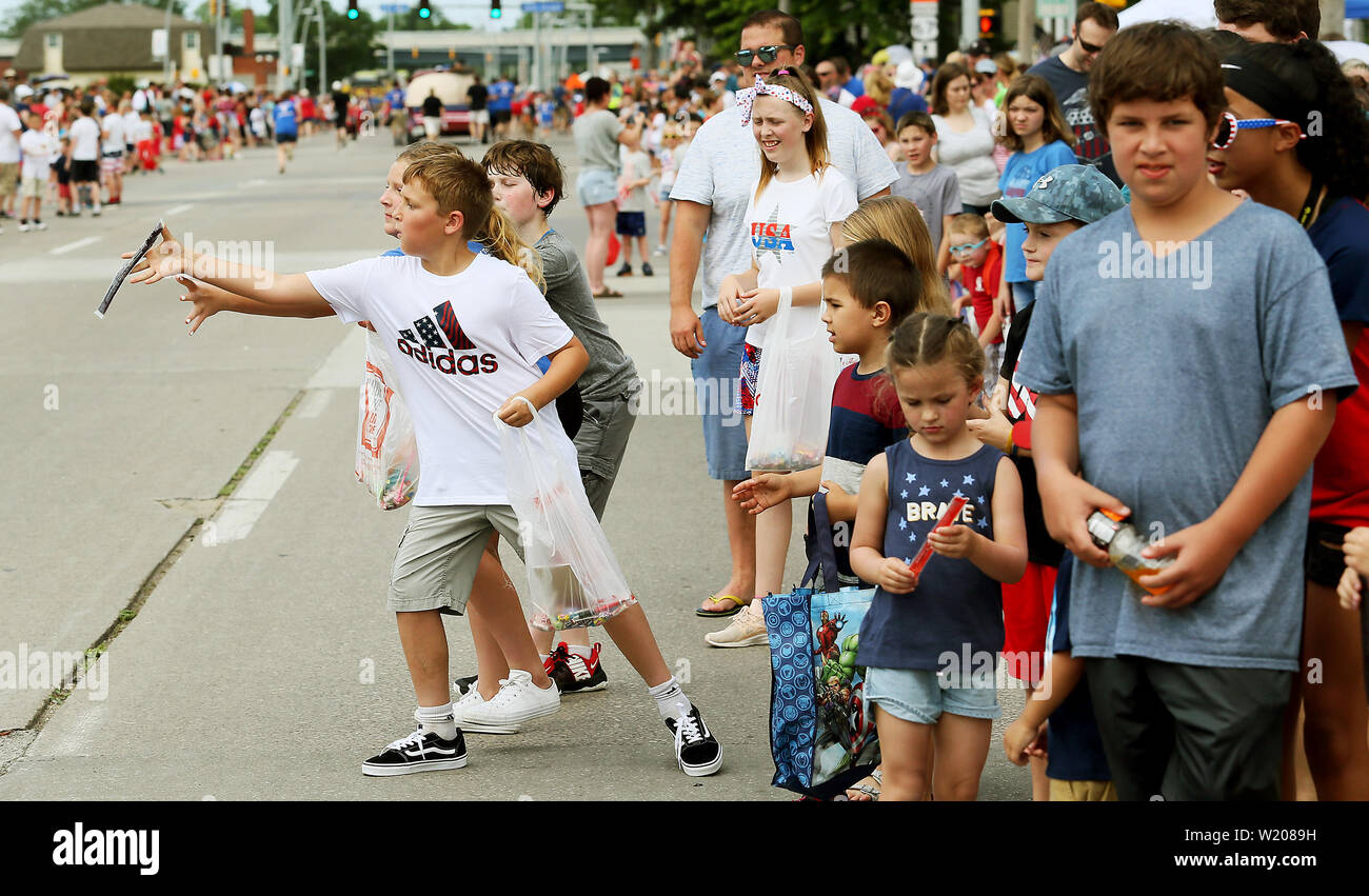 bettendorf parade 4th july route