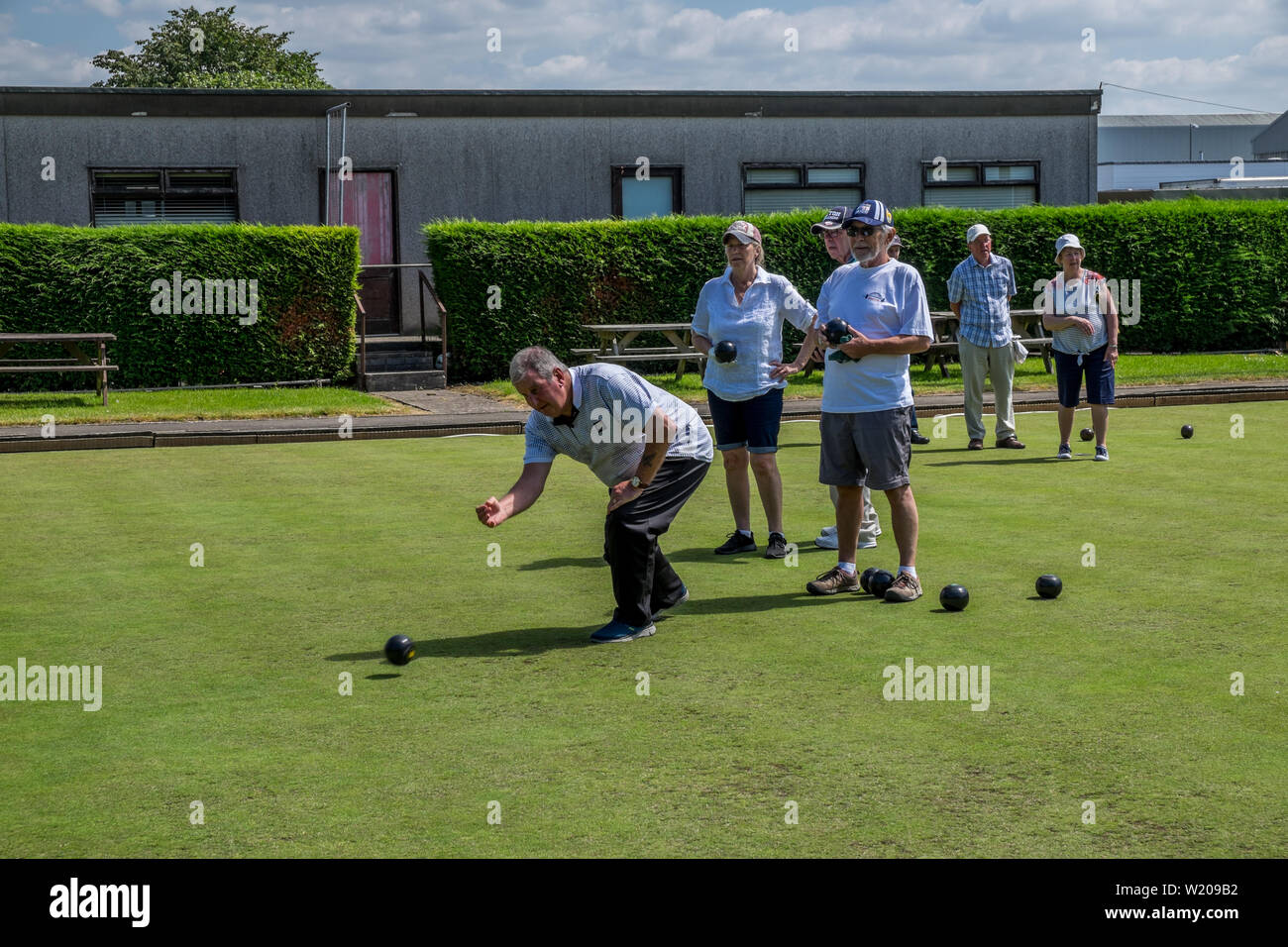 Crown green bowling balls hires stock photography and images Alamy