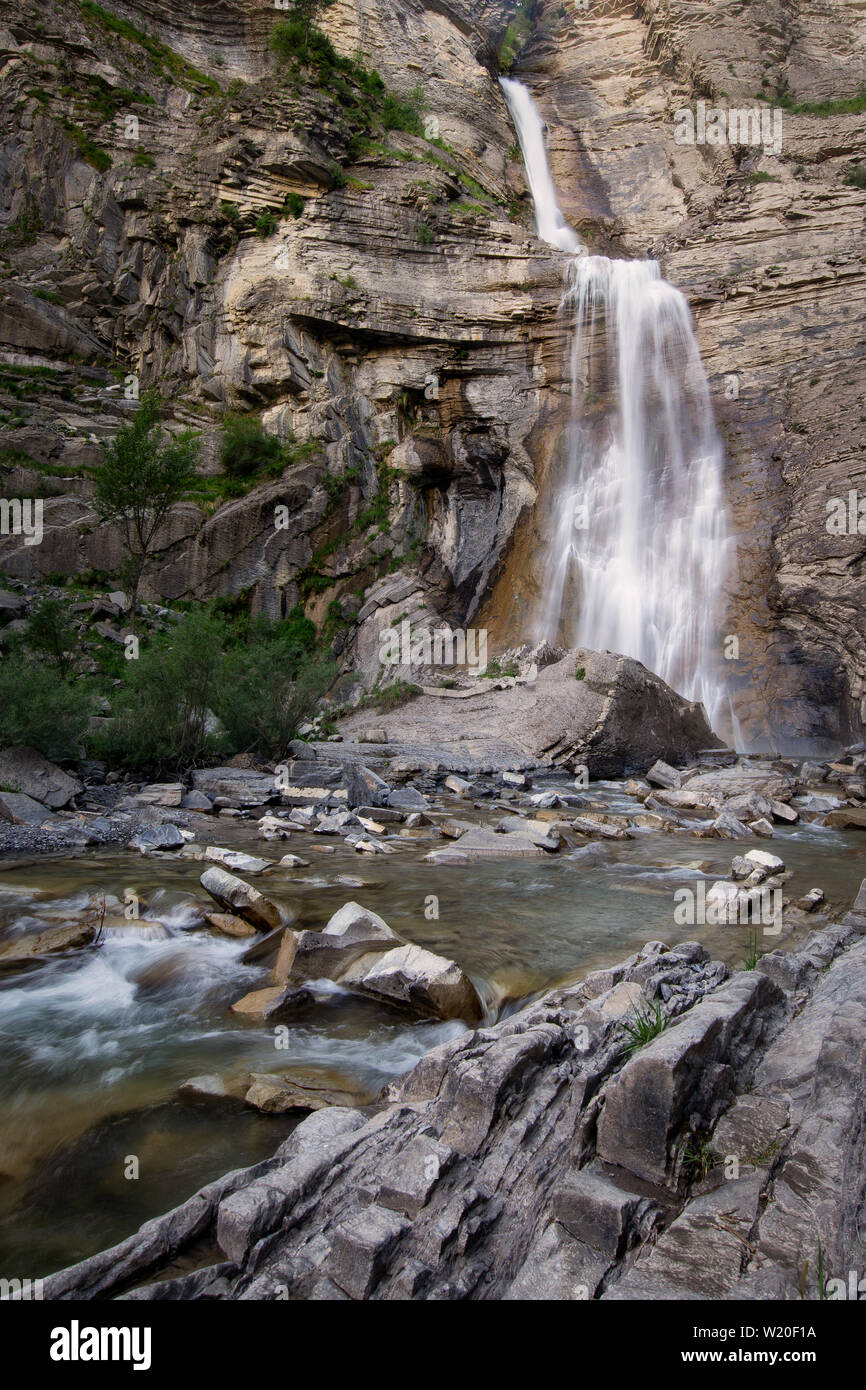 Sorrosal waterfall in Broto, Huesca, Spain Stock Photo - Alamy