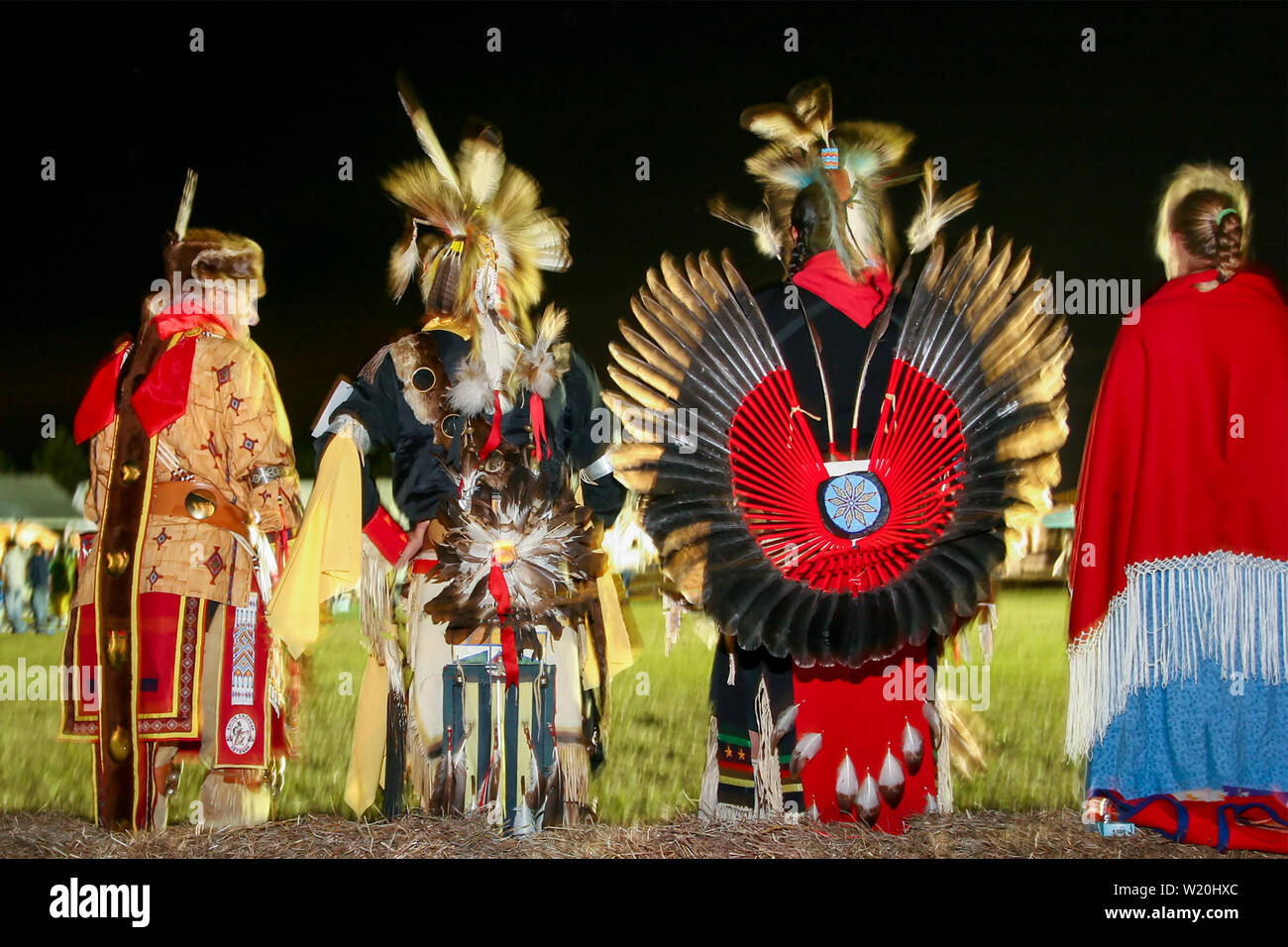 Native american headdress eagle hi-res stock photography and images - Alamy