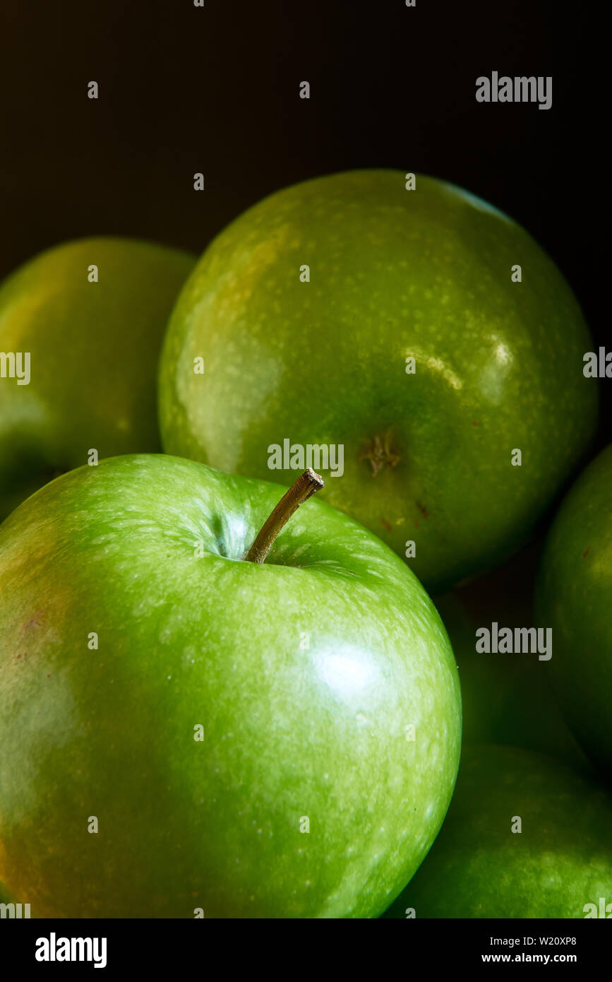 Granny smith apples food hires stock photography and images Alamy