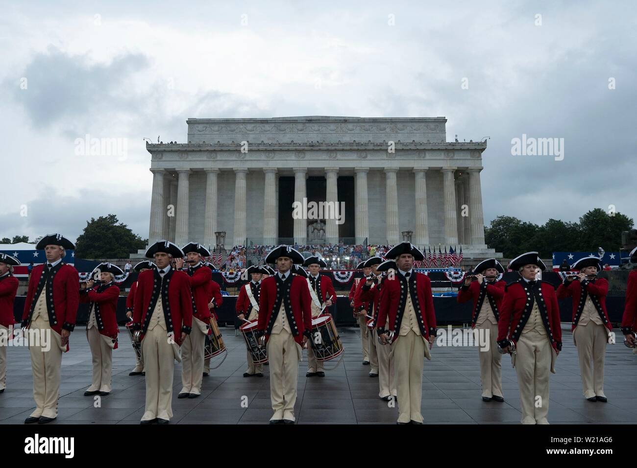 Washington, United States Of America. 04th July, 2019. The band plays prior to United States President Donald J. Trump's Salute to America at the Lincoln Memorial in Washington DC on July 4, 2019. Credit: Stefani Reynolds/CNP | usage worldwide Credit: dpa/Alamy Live News Stock Photo