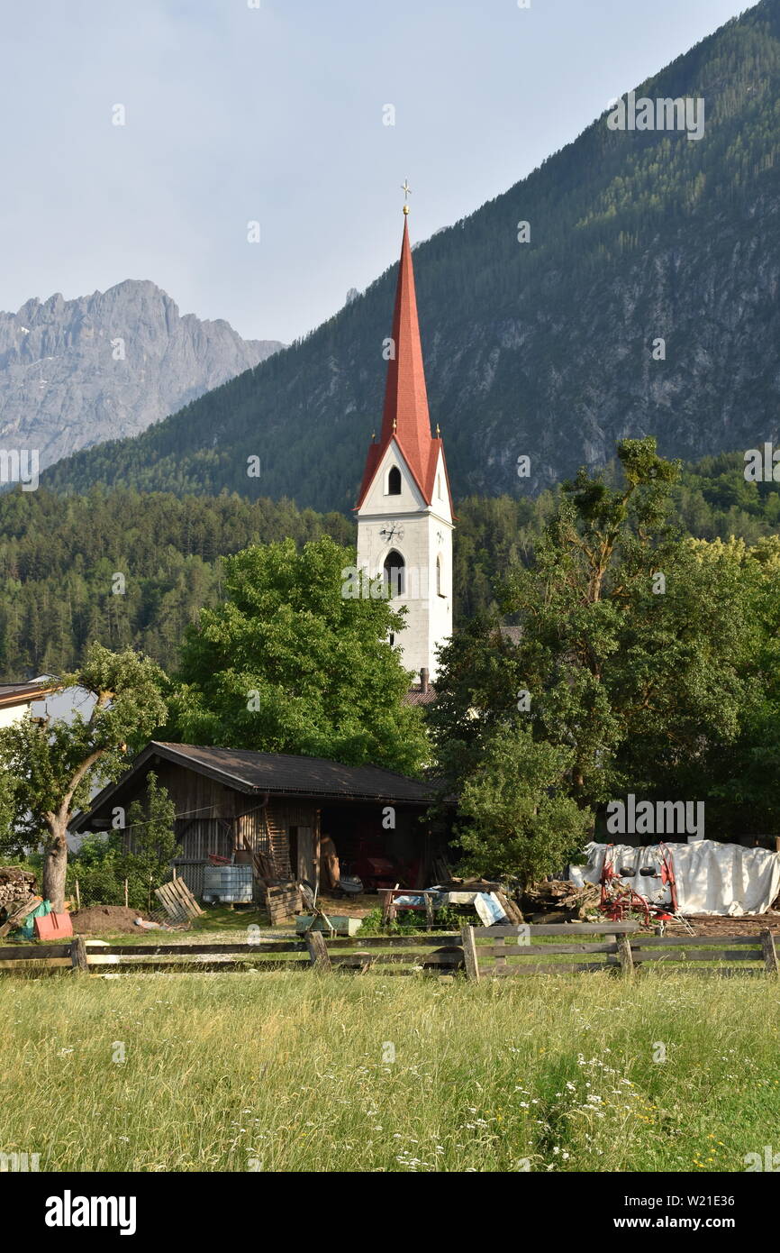 Tristach, Dorf, Kirche, Lienz, Lienzer Talboden, Landwirtschaft, Feld