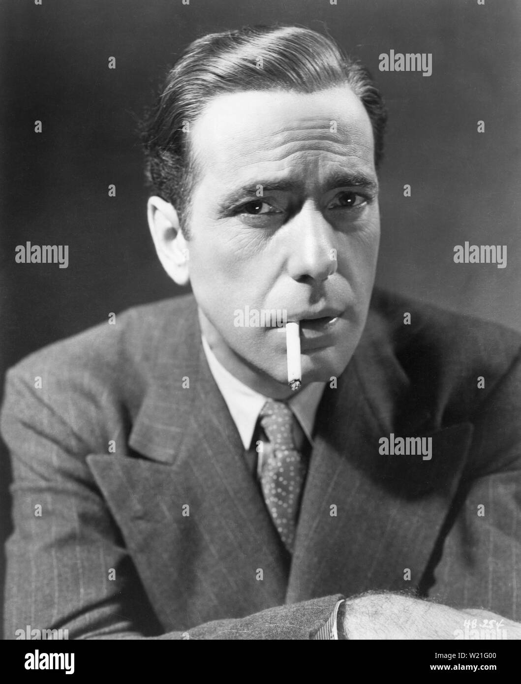 HUMPHREY BOGART in ALL THROUGH THE NIGHT 1942 director Vincent Sherman Warner Bros. Stock Photo