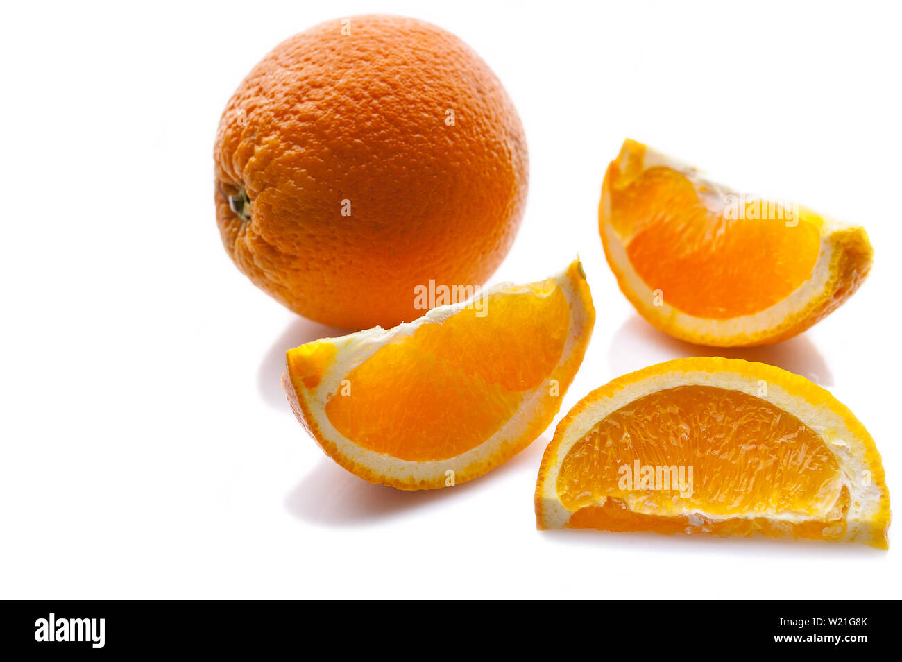 Closeup oranges orange slices hi-res stock photography and images - Alamy