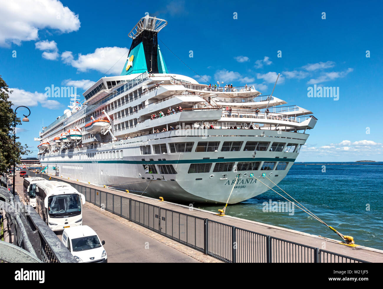 Cuise Ship High Resolution Stock Photography And Images Alamy