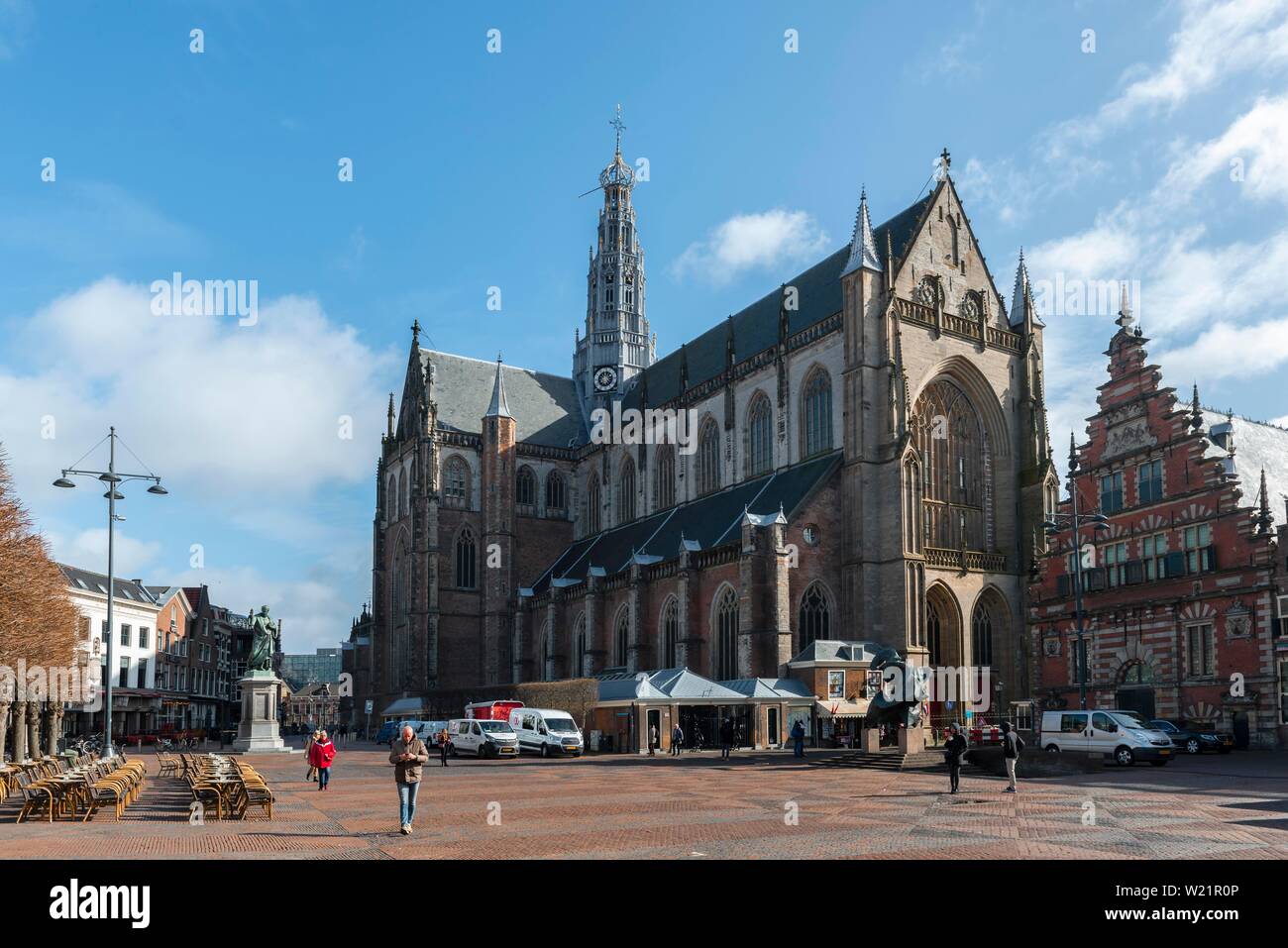 Gothic cathedral Sint-Bavokerk on the market square, Grote Markt, Haarlem, province North-Holland, Noord-Holland, Netherlands Stock Photo