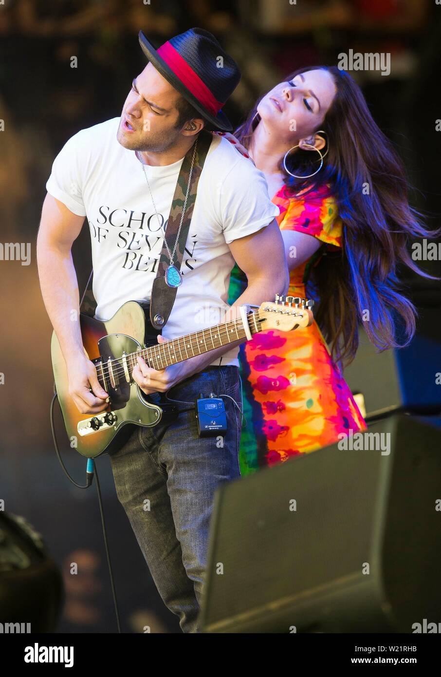 Fender baritone hi-res stock photography and images - Alamy