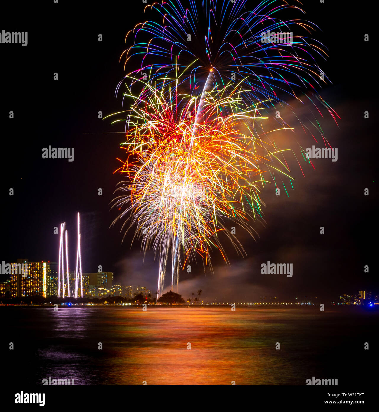 Honolulu, HI, USA. 4th July, 2019. July 4th Fireworks display at Ala