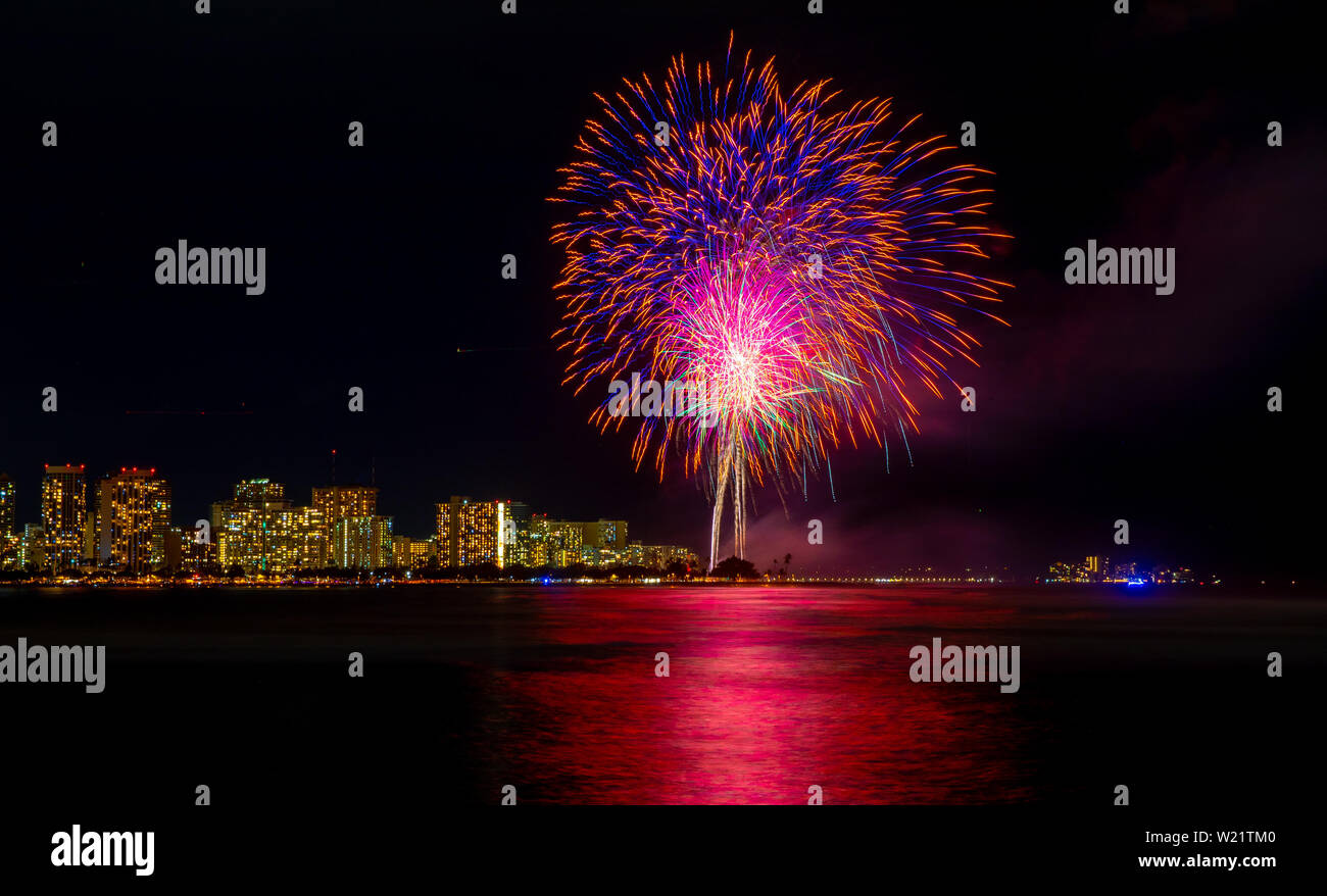 ala moana beach park 4th of july