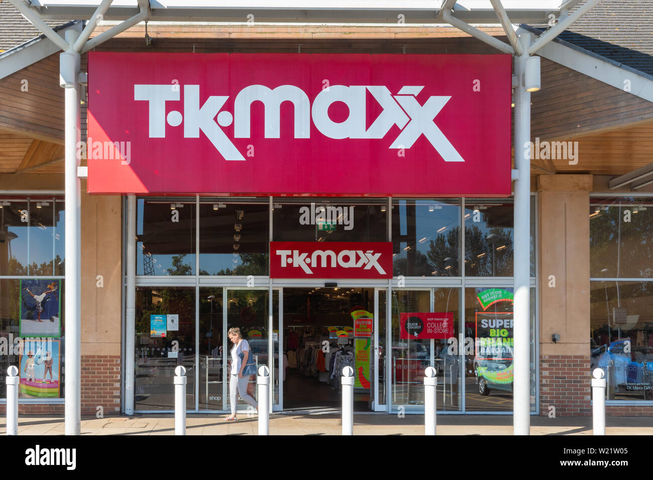TK Maxx shop or store, retailer of fashion clothes and homeware, UK Stock Photo