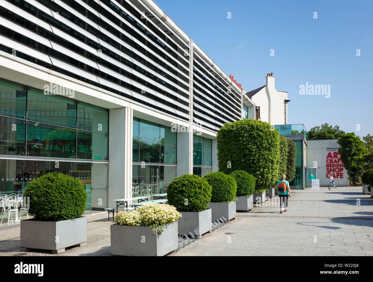 Sheffield millennium gallery art craft design shop and cafe Sheffield city centre Sheffield south yorkshire england uk gb europe Stock Photo