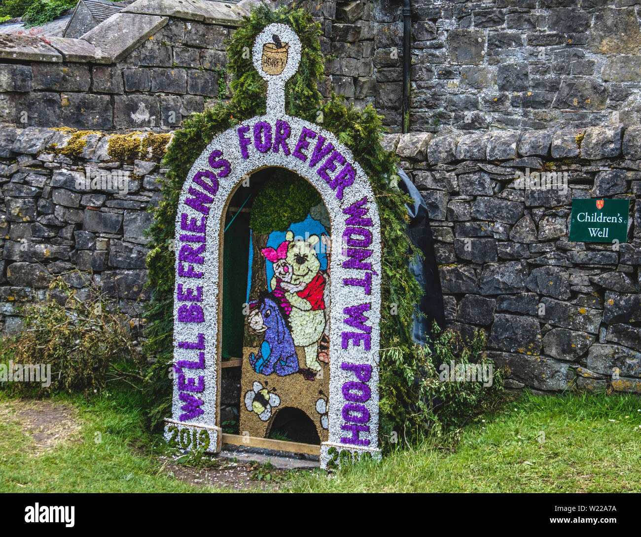 Well dressing is an annual Whitsuntide tradition dating back hundreds of years and closely associated with Tissington and the Derbyshire Peak District Stock Photo