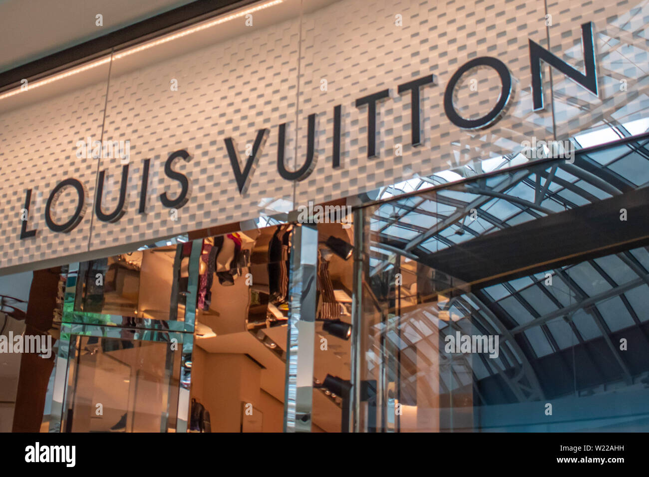 Louis Vuitton Locations & Hours Near Orlando, Fl