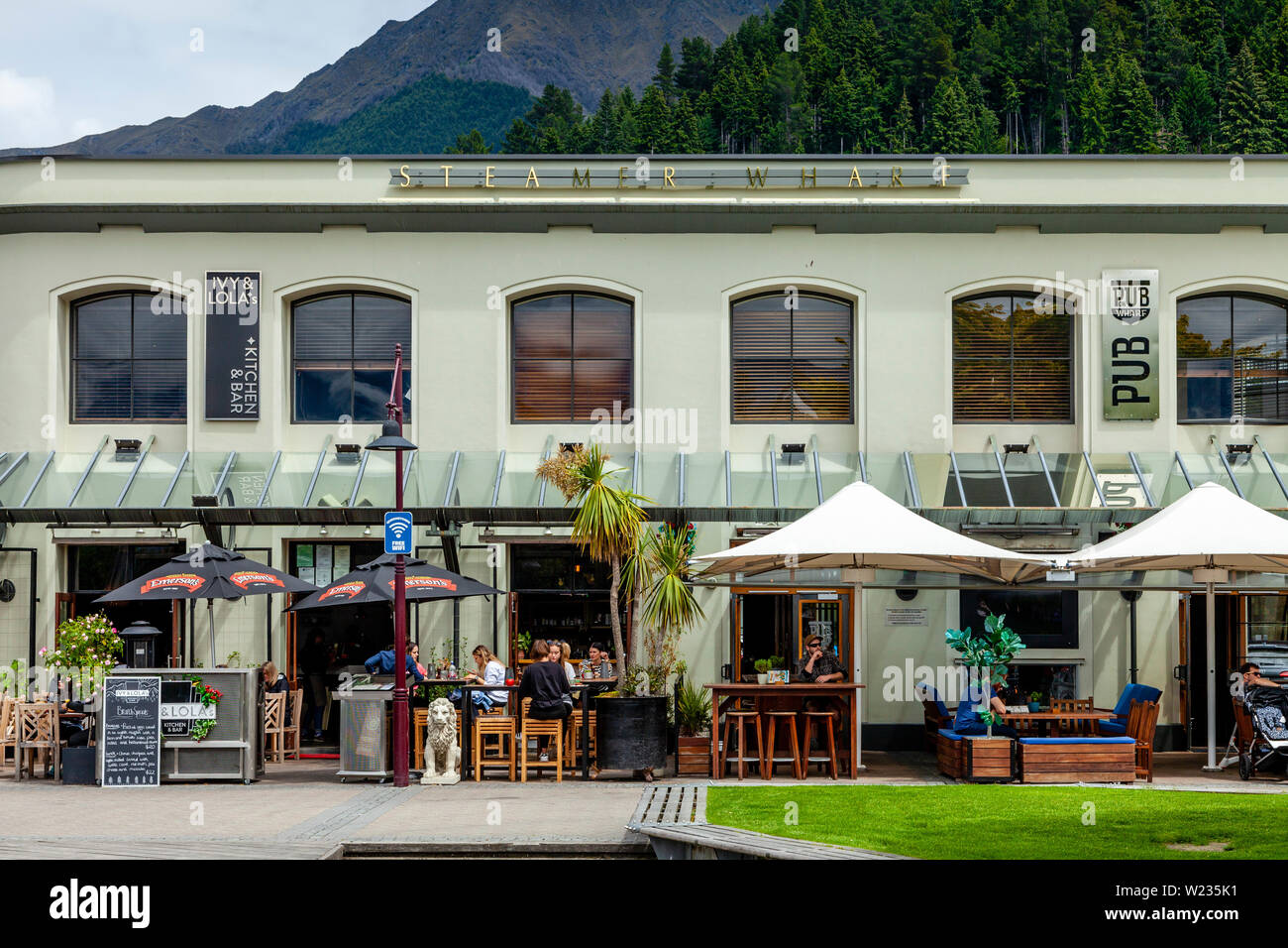 A Traditional Pub On Steamer Wharf, Queenstown, Otago, South Island, New Zealand Stock Photo Alamy