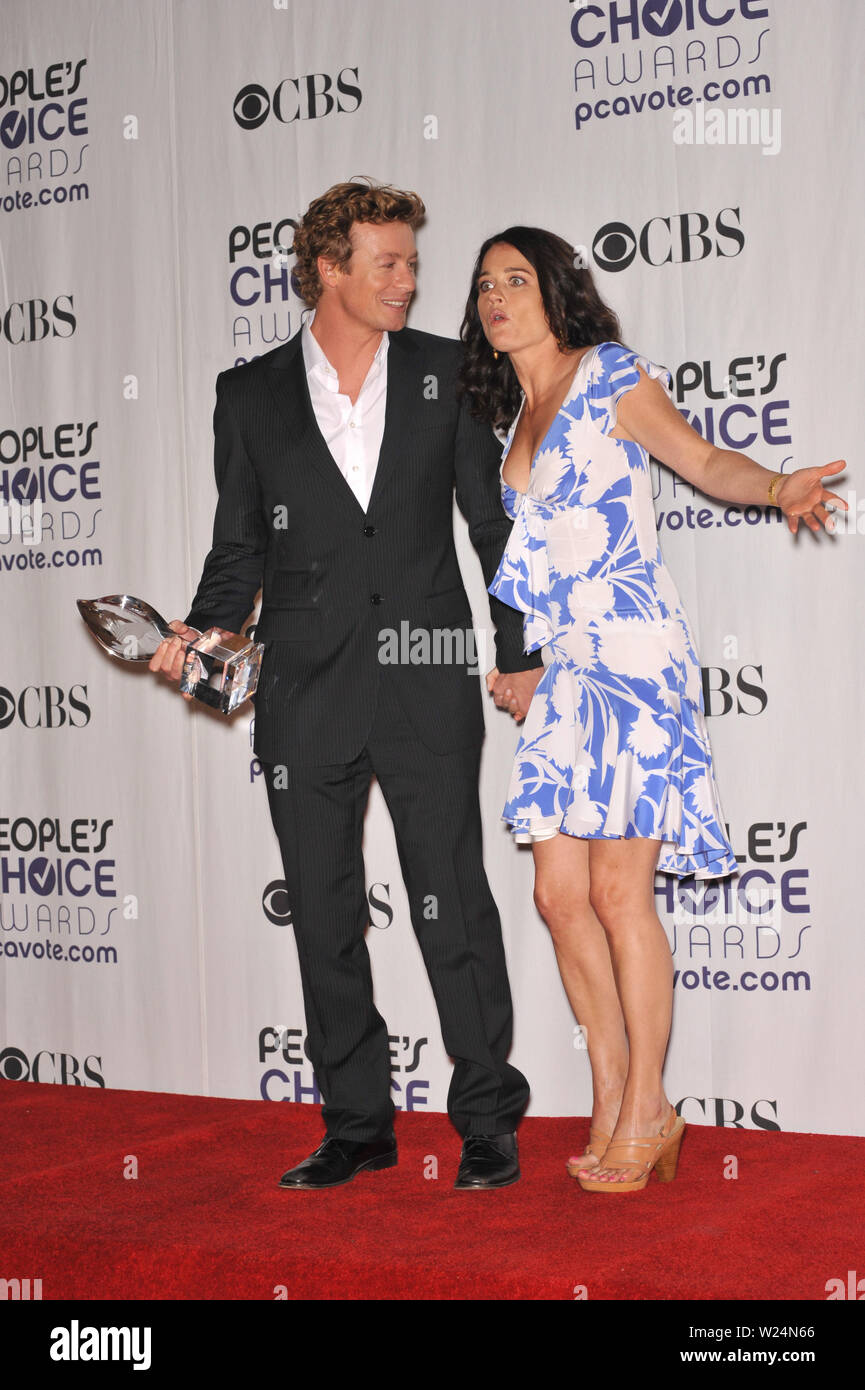 LOS ANGELES, CA. January 07, 2009: Simon Baker & Robin Tunney at the 2009 People's Choice Awards at the Shrine Auditorium, Los Angeles. © 2009 Paul Smith / Featureflash Stock Photo