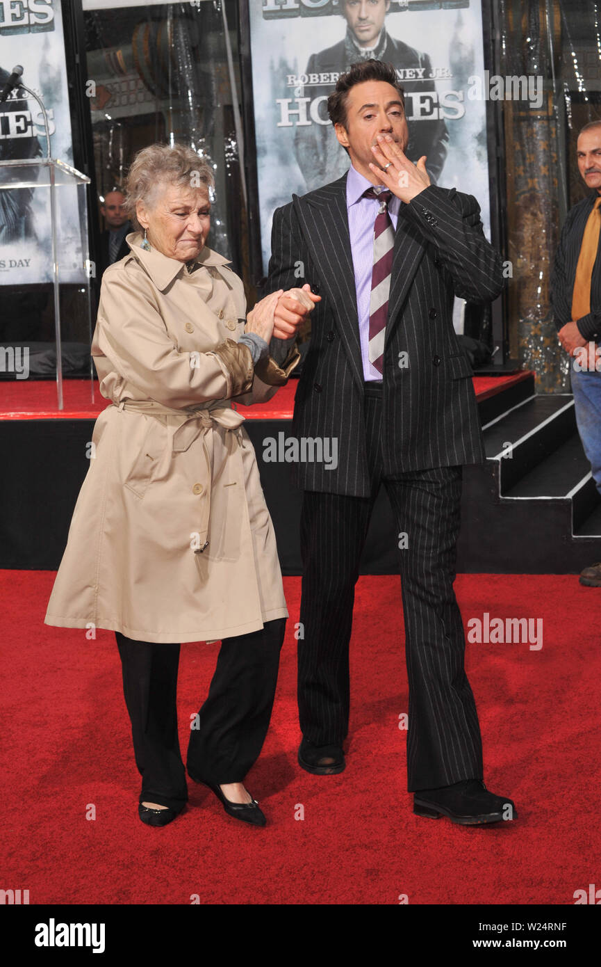 Robert Downey Jr Elise Mother