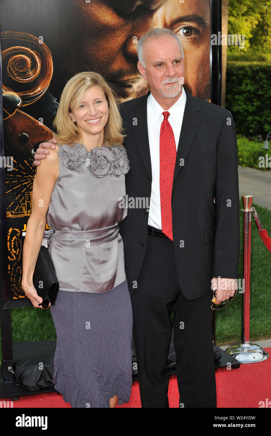 LOS ANGELES, CA. April 20, 2009: Steve Lopez & wife at the Los Angeles  premiere of The Soloist at Paramount Theatre, Hollywood. The movie is based  on the story of how journalist